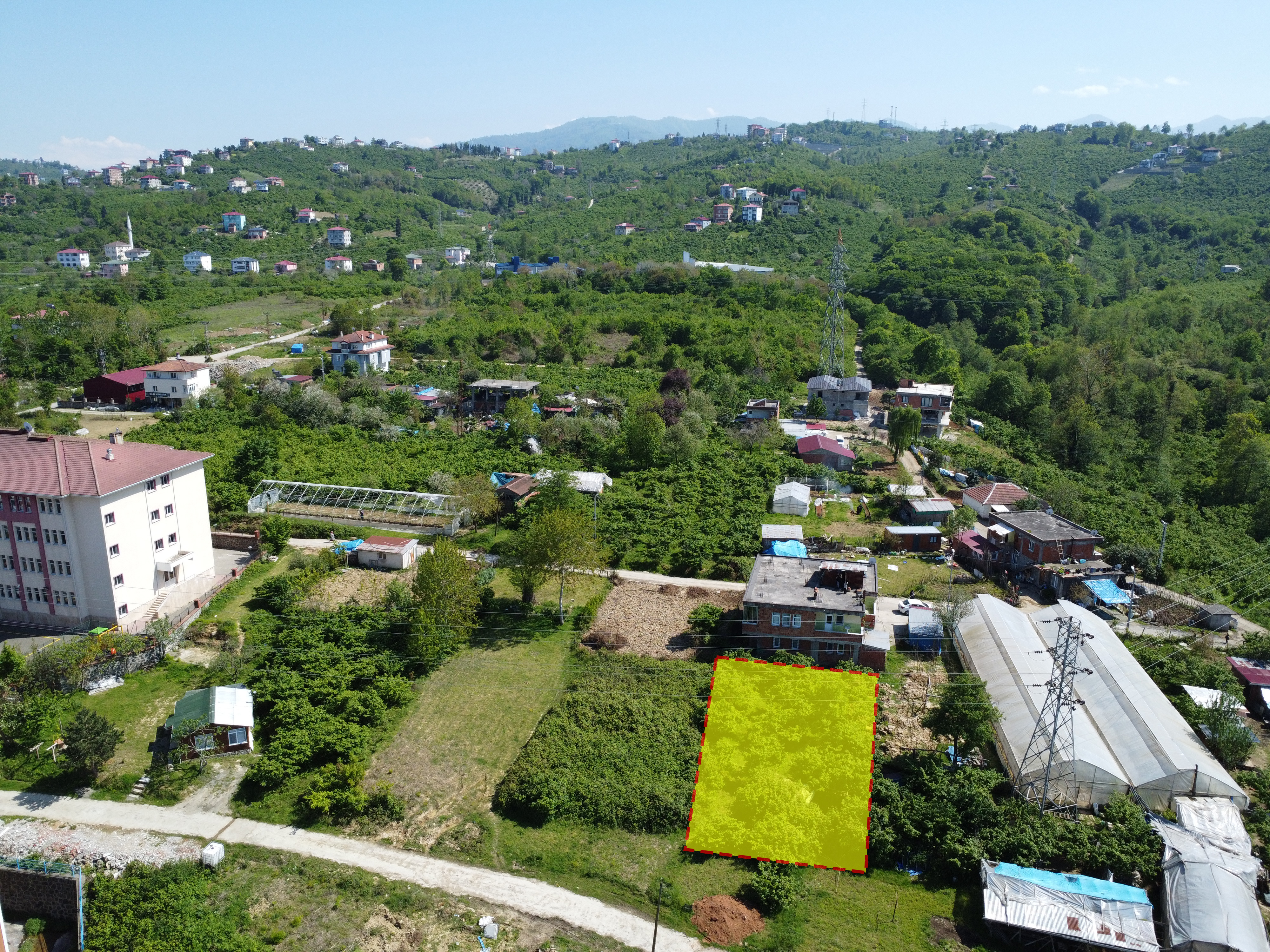 ARSİN FATİH MAH. MERKEZDE 5 KAT İMARLI SATILIK ARSA