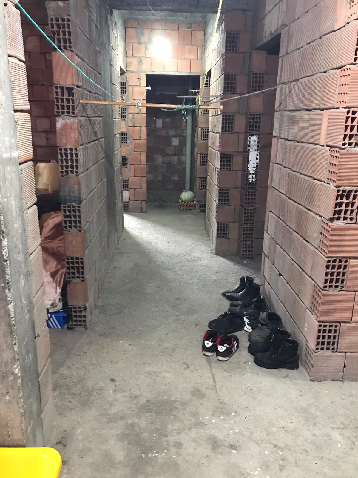 MABEL TOPALOĞLUNDAN BAHÇECİKTE KARGAS DAİRE