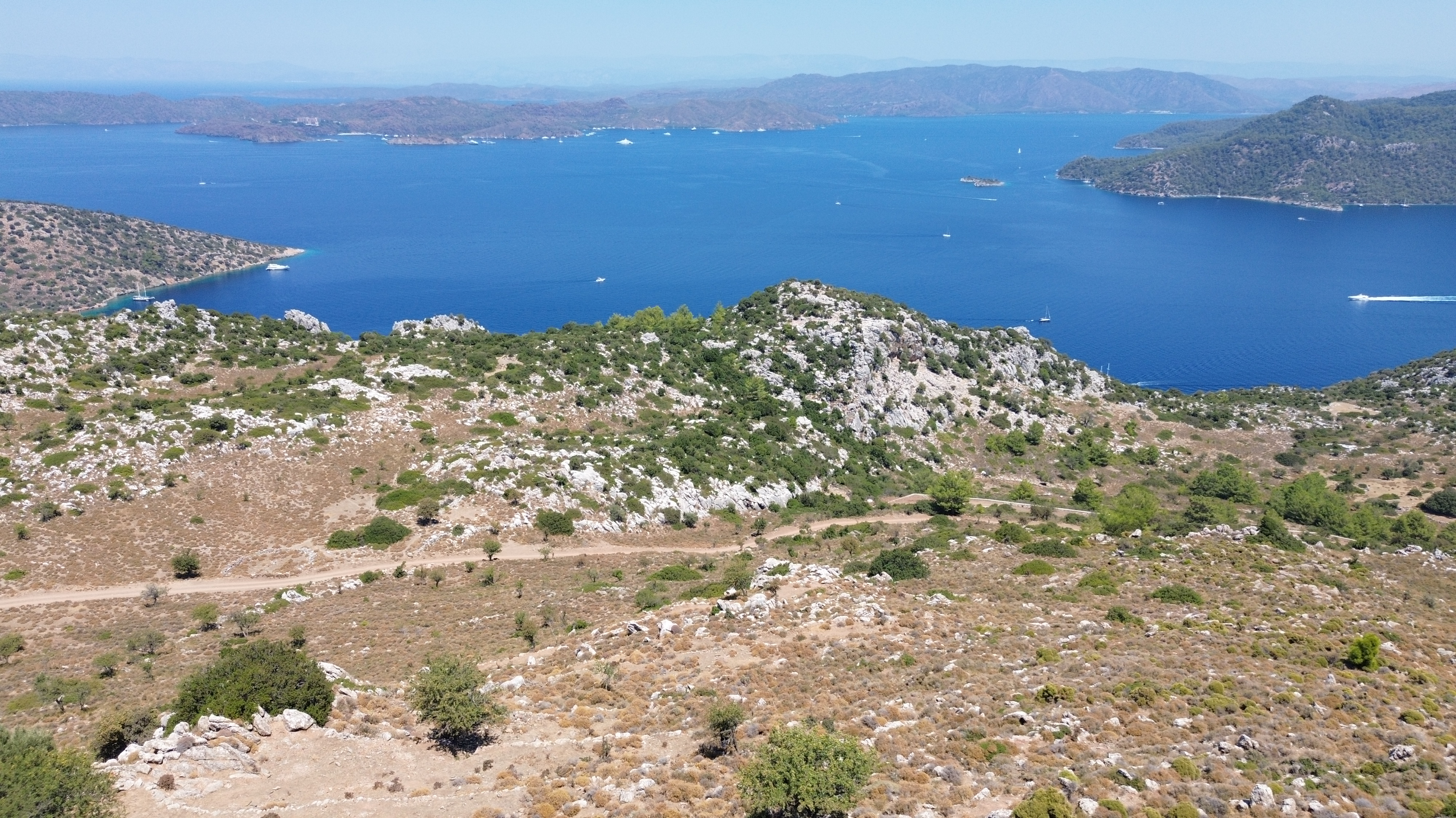 MABEL'den MARMARİS SELİMİYEDE SATILIK FUL DENİZ MANZARALI ARAZİ