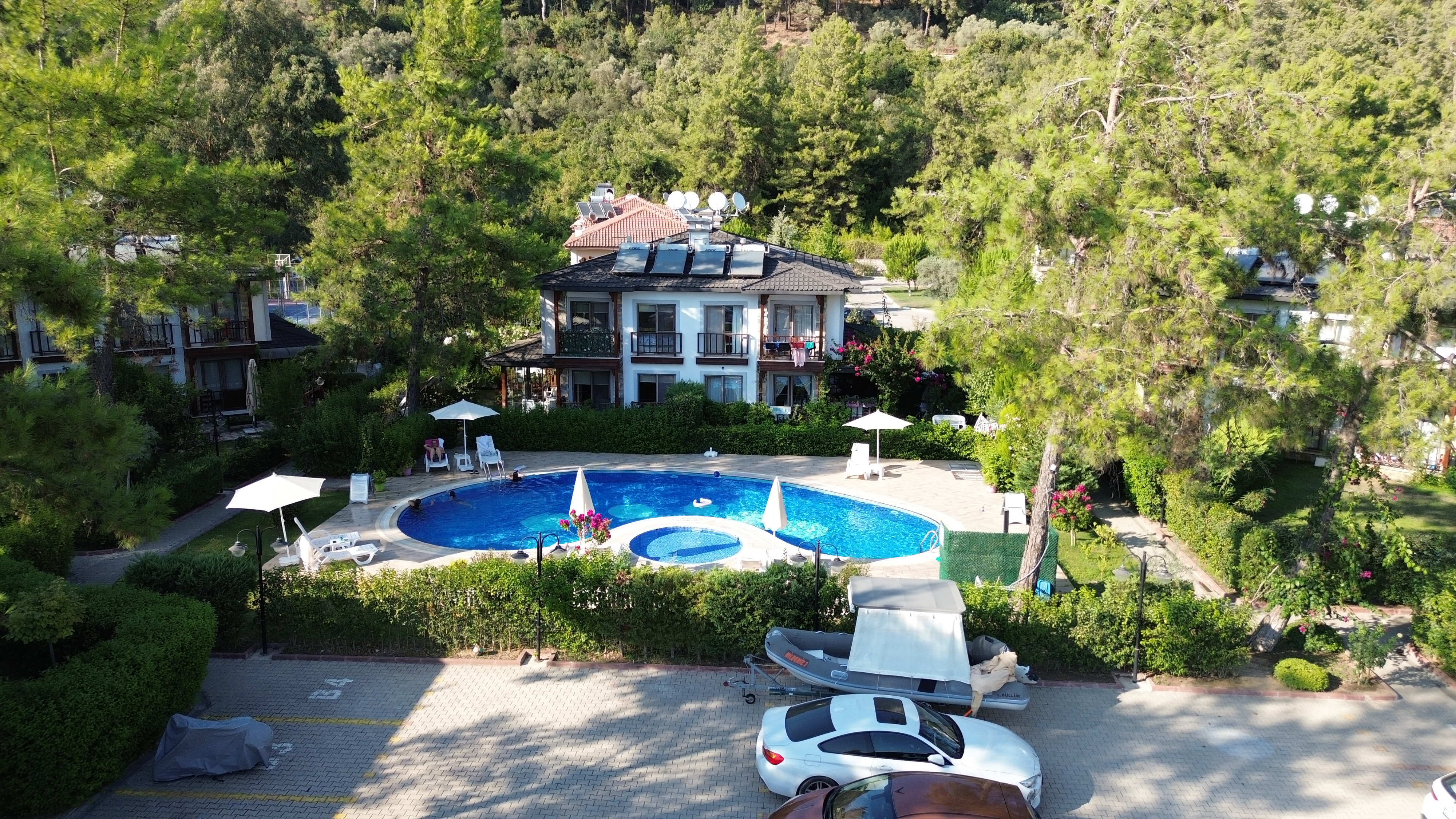 Muğla Ula Gökova'da Satılık havuzlu, 2 villa birden tek fiyat