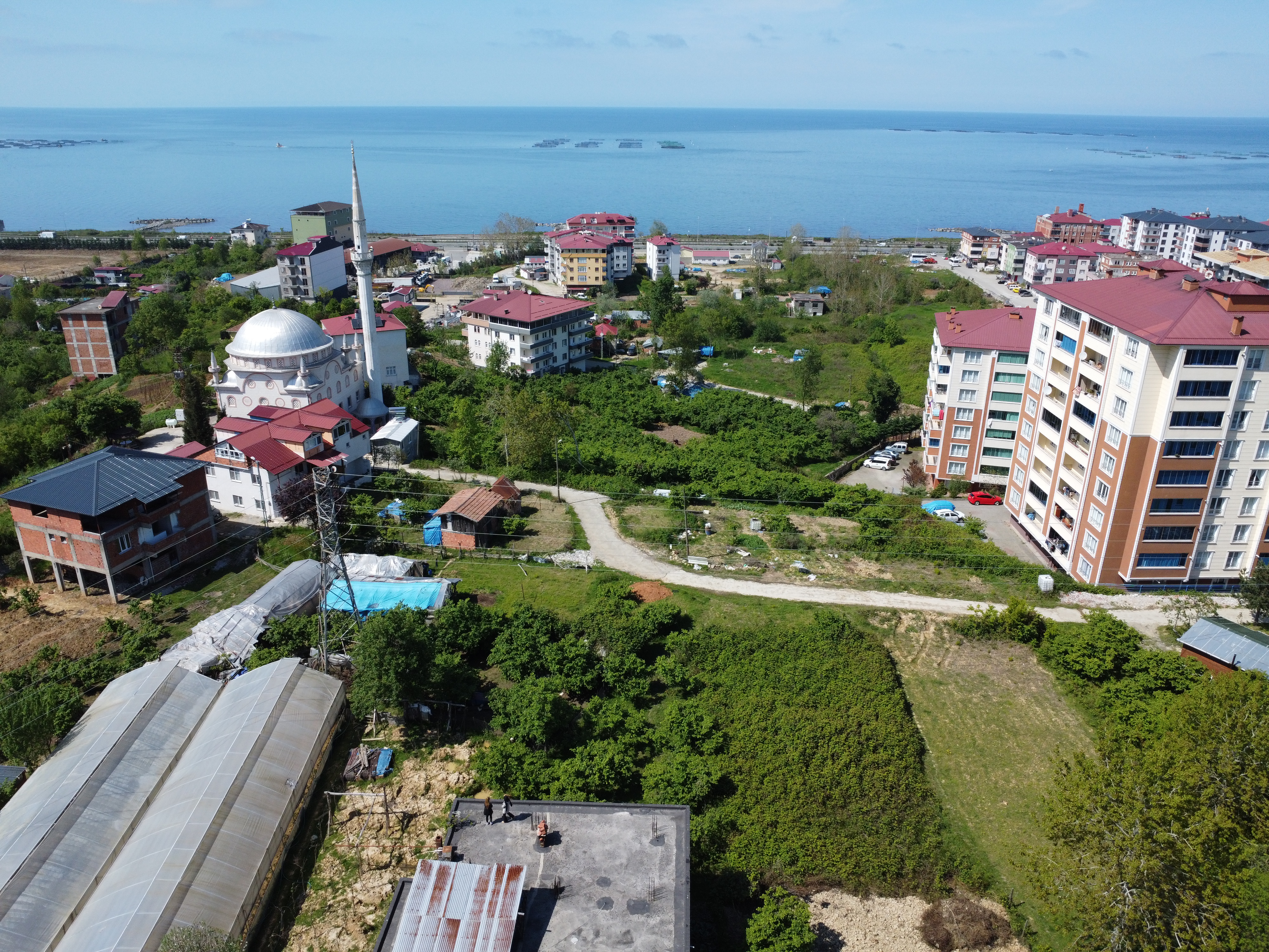 ARSİN FATİH MAH. MERKEZDE 5 KAT İMARLI SATILIK ARSA