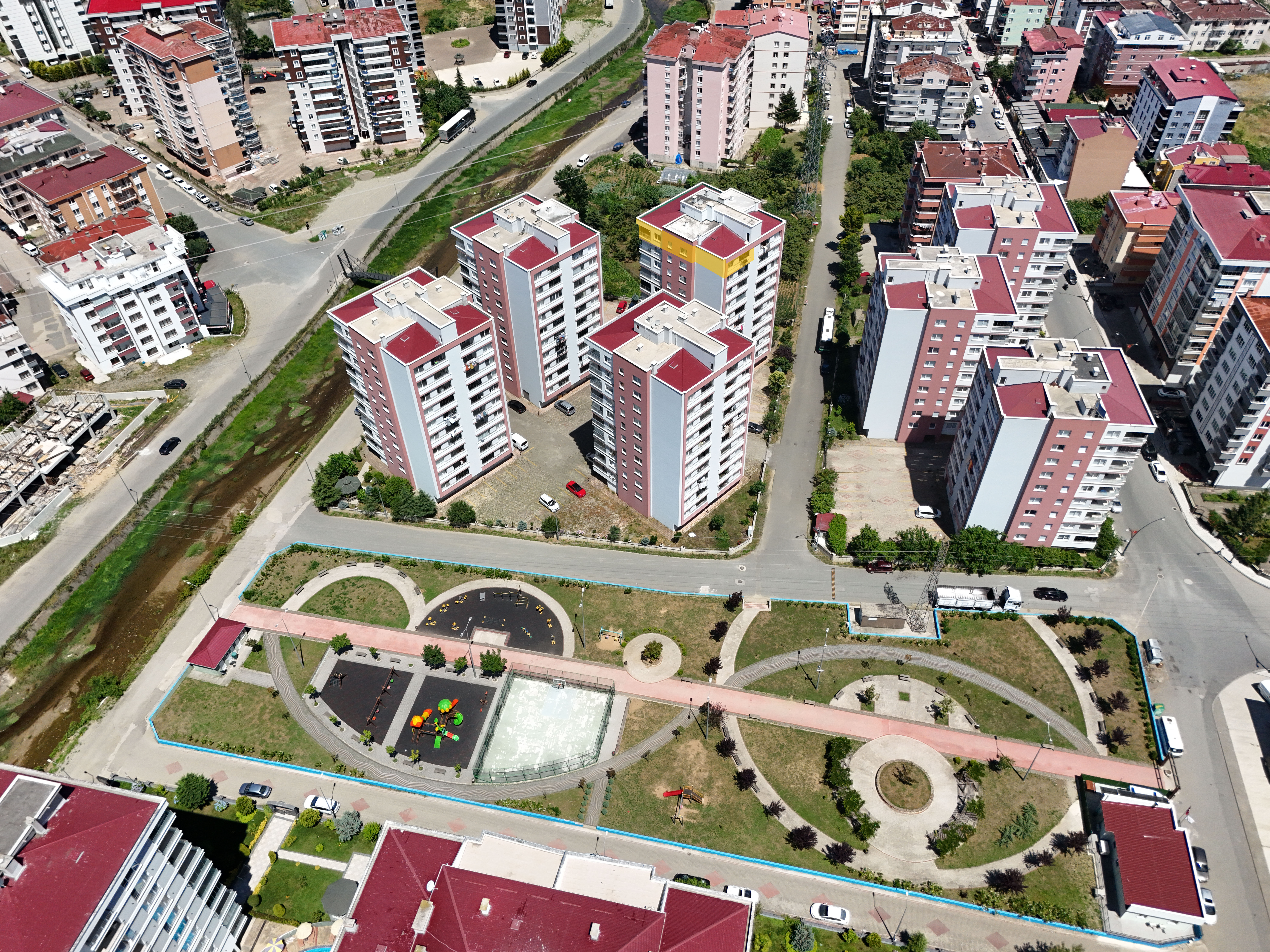 TEYYAREDÜZÜ MAH. SATILIK DAİRE