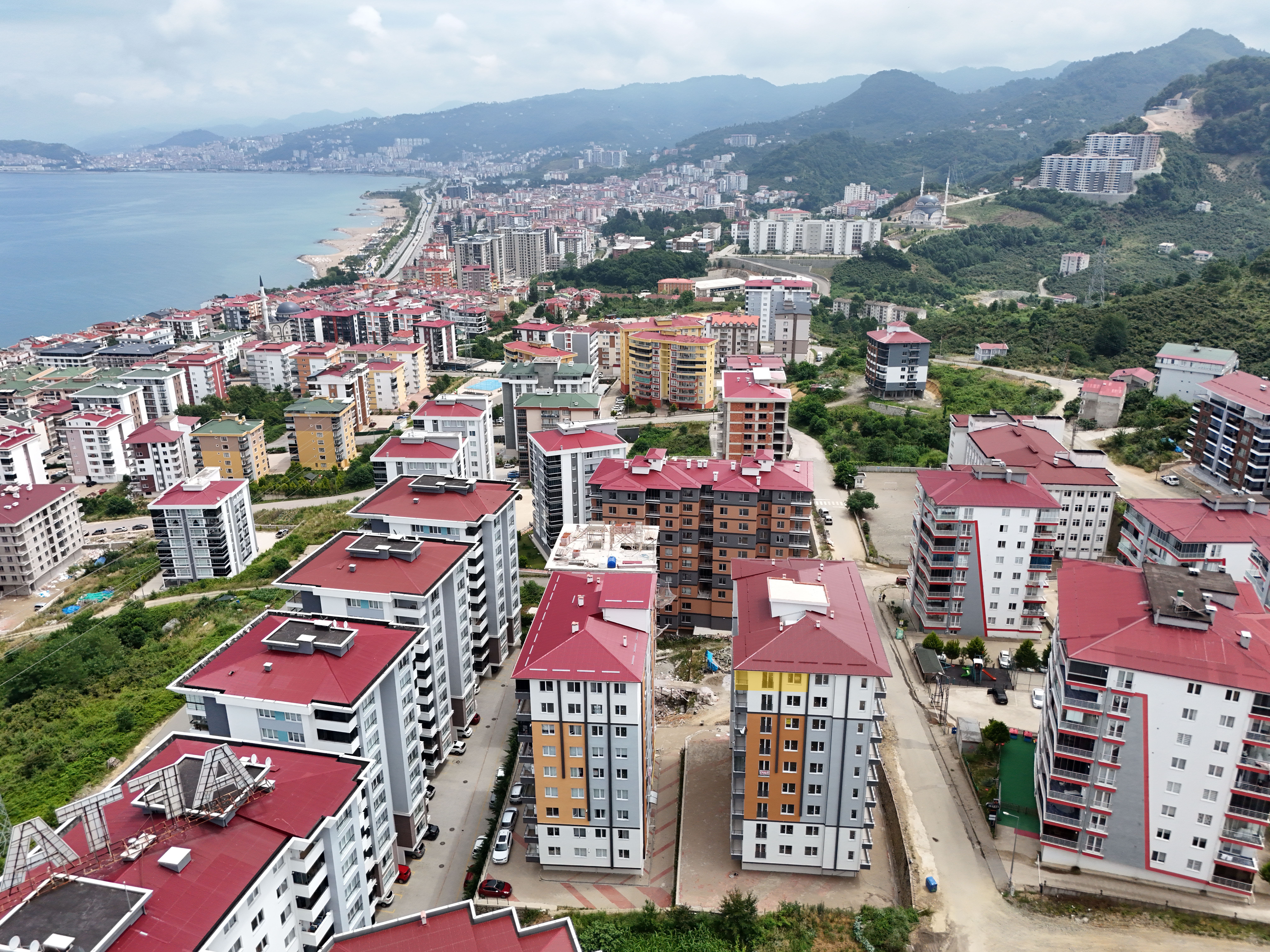 MABEL GAYRİMENKUL ERİKLİMAN MH. SİTE İÇERİSİNDE SATILIK DAİRE