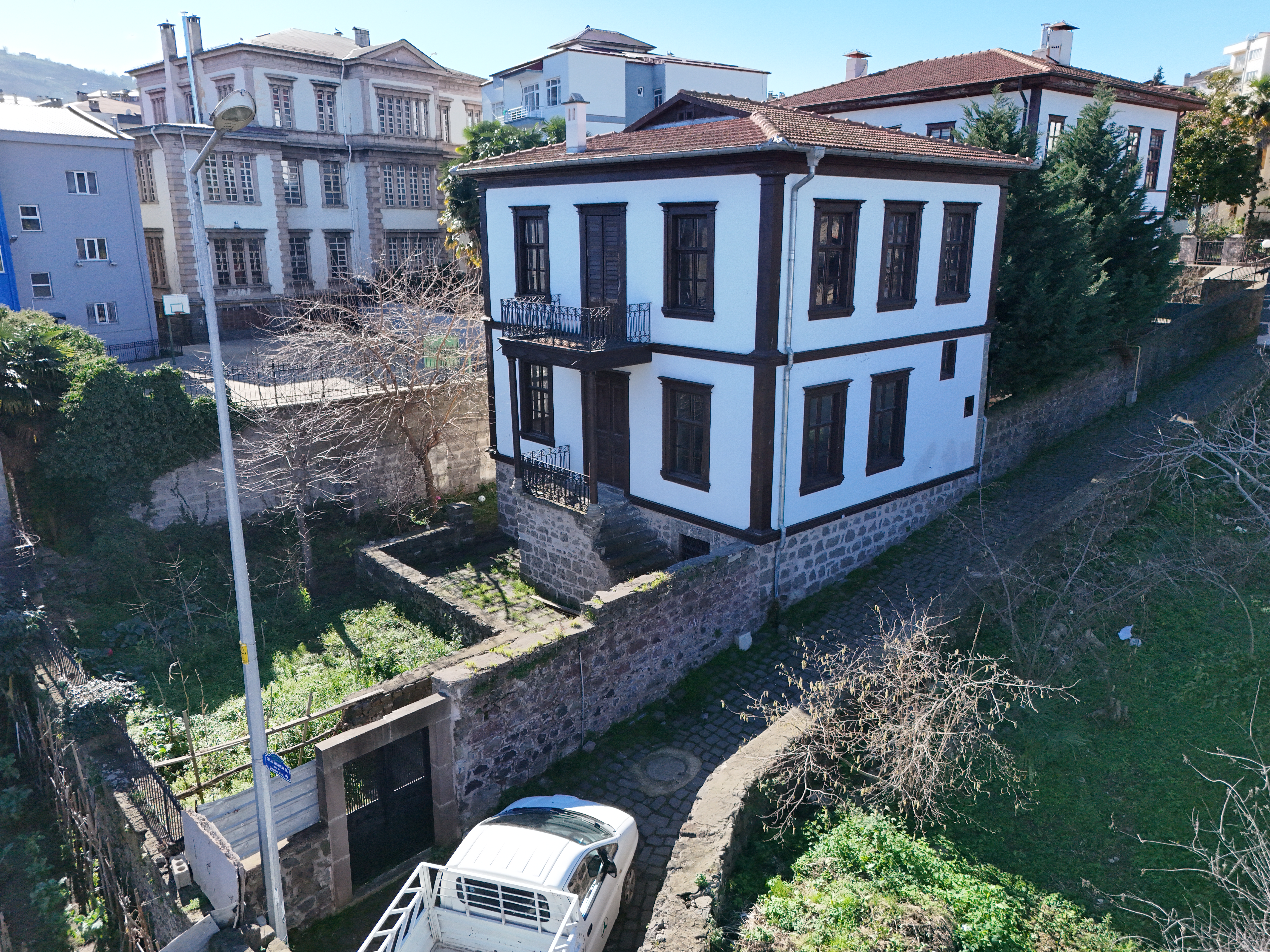 ÇINARLAR MH. SATILIK KONAK