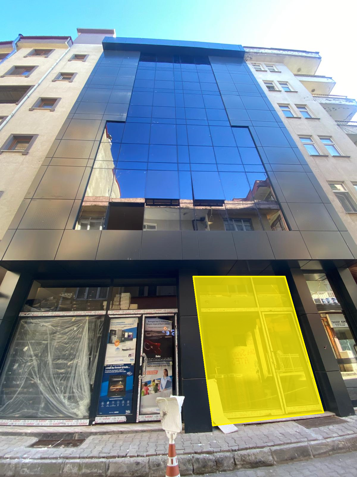 MABEL GAYRİMENKUL/ BEŞİKDÜZÜ/ ÇARŞI İÇİ SATILIK KOMPLE BİNA