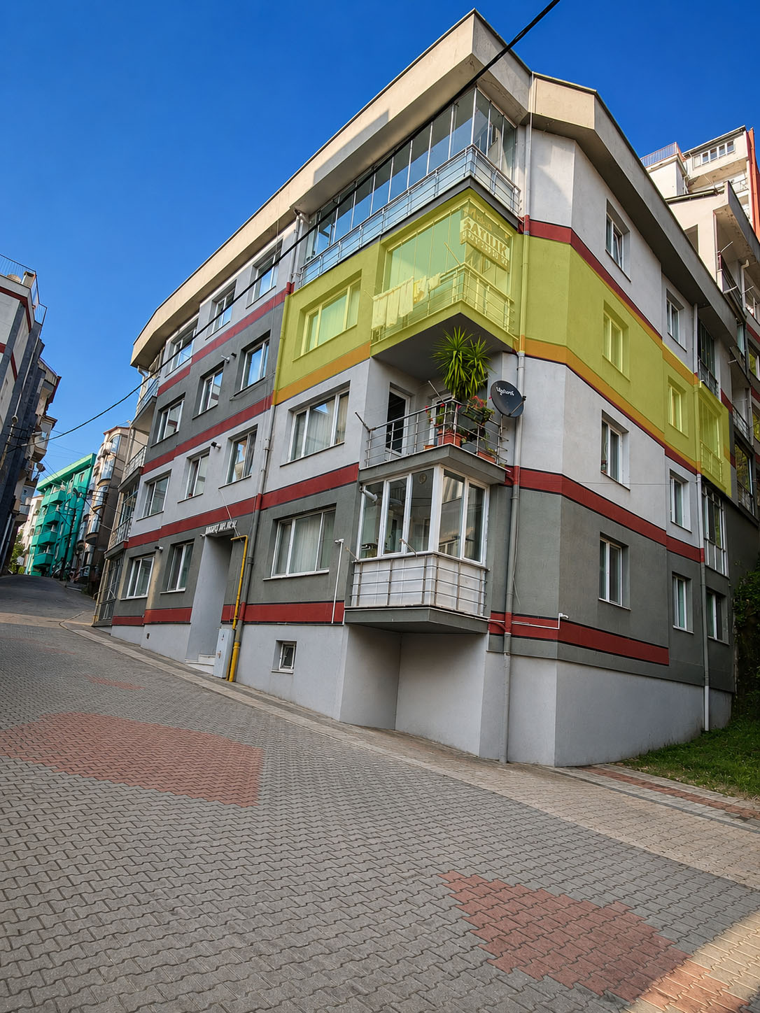 MABEL'DEN KALE MAHALLESİ  3+1 SATILIK DAİRE