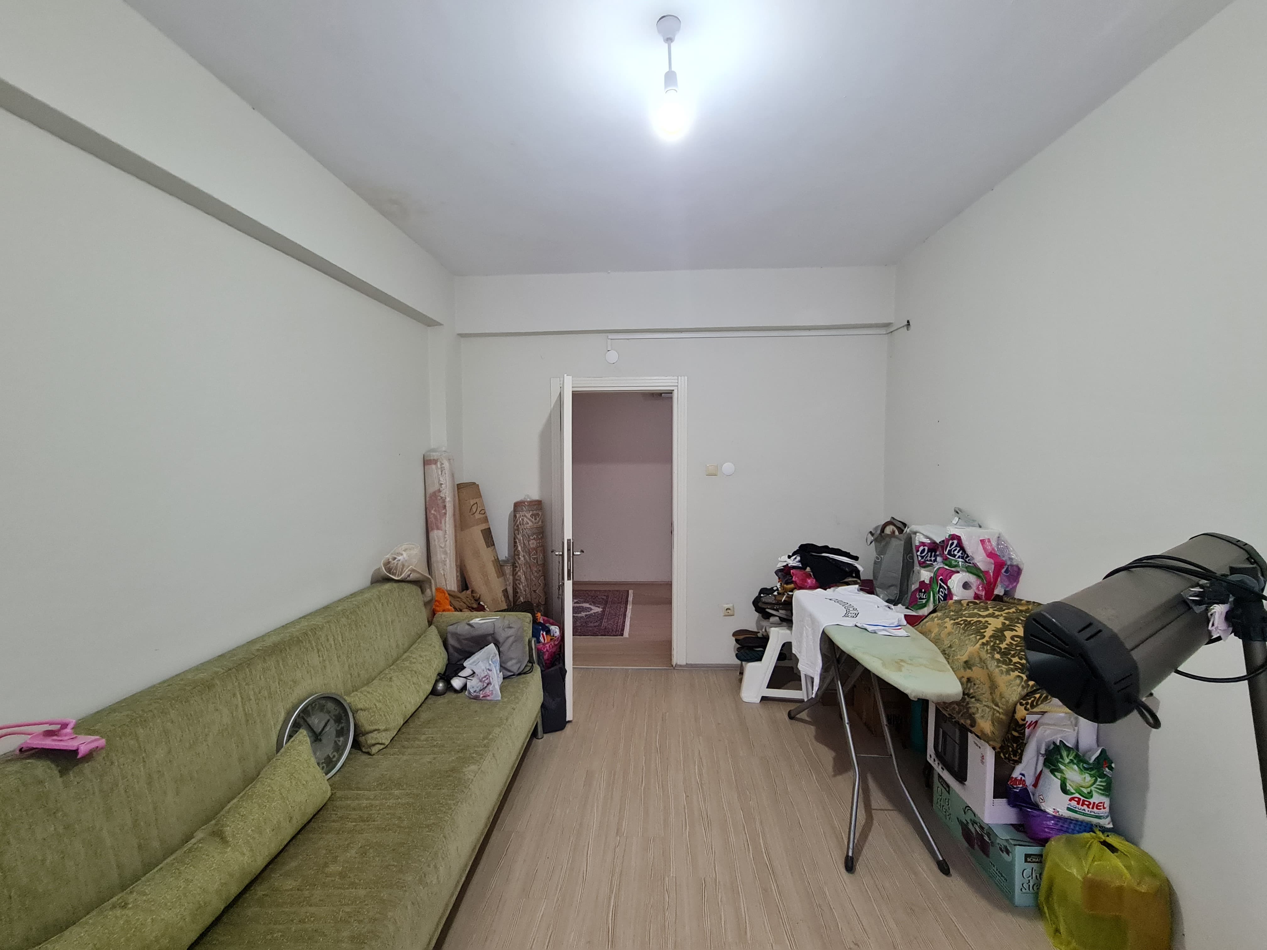 DUMLUPINAR'da SAHİLE 20 METRE MESAFEDE SATILIK 3+1