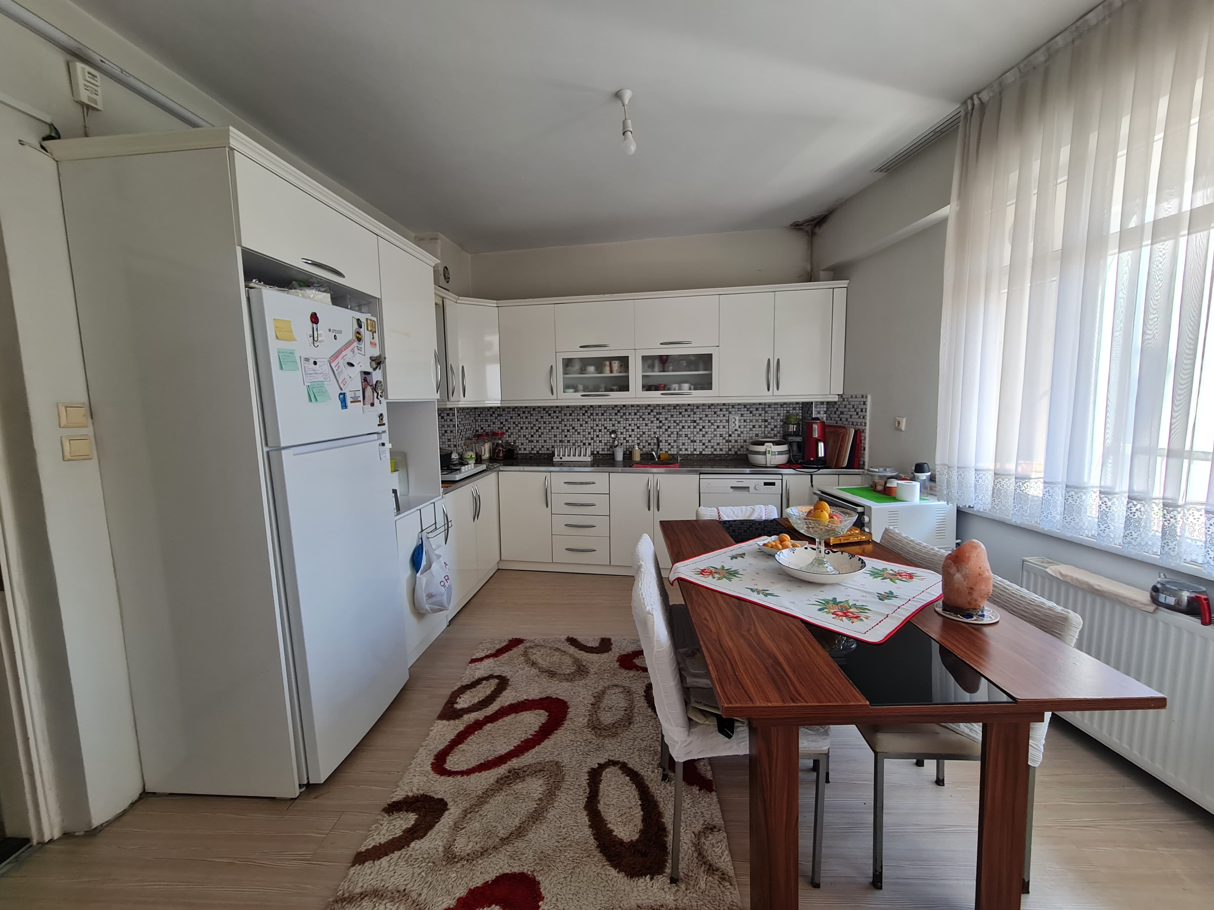 DUMLUPINAR'da SAHİLE 20 METRE MESAFEDE SATILIK 3+1