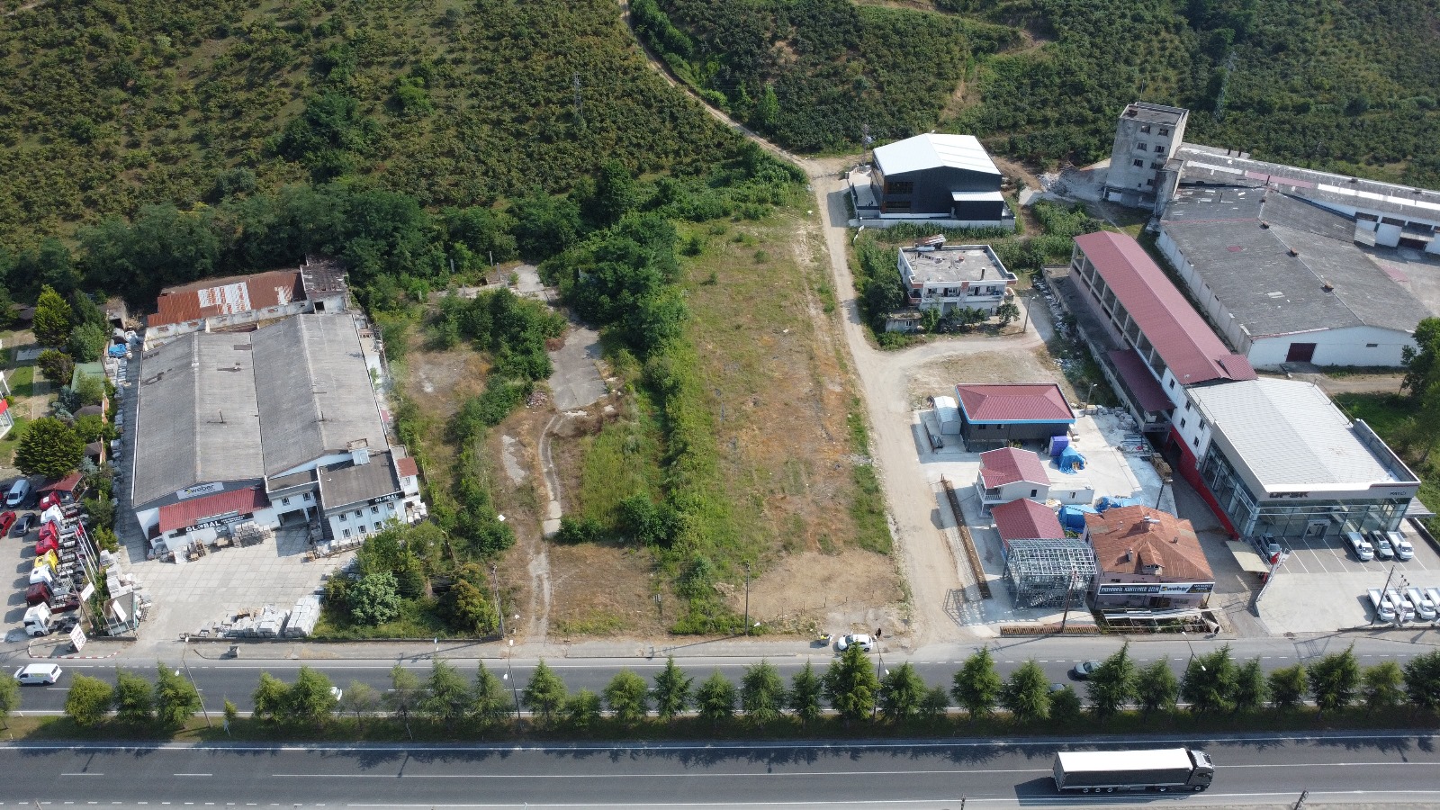 MABEL'den GÜLYALI TURNASUYU ANA YOL ÜZERİ 10 DÖNÜM SANAYİ İMARLI