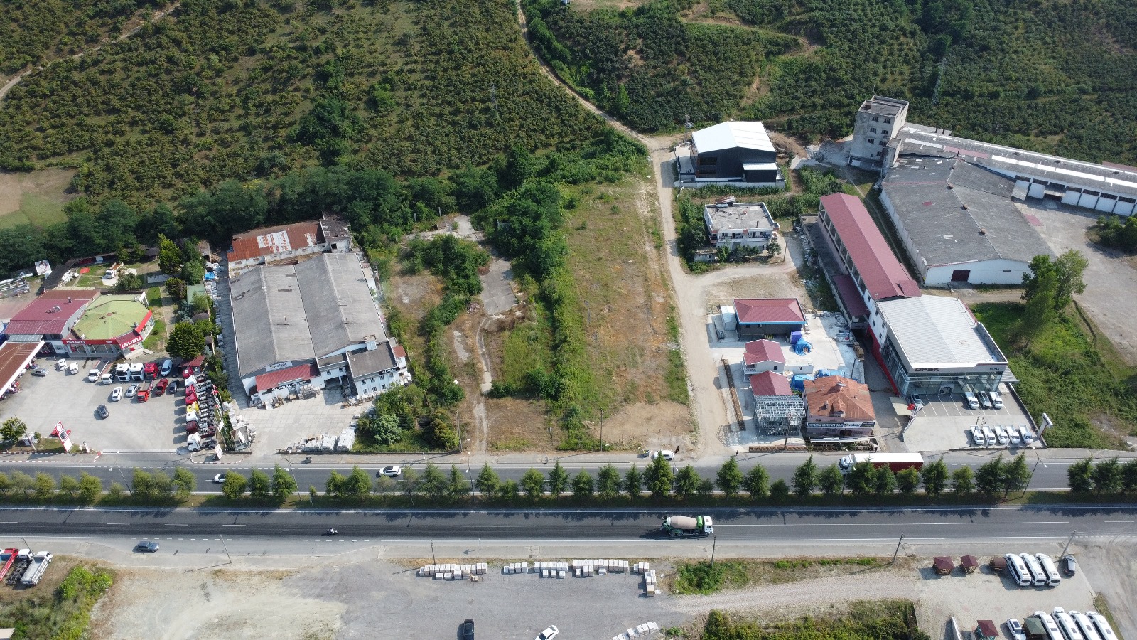 MABEL'den GÜLYALI TURNASUYU ANA YOL ÜZERİ 10 DÖNÜM SANAYİ İMARLI