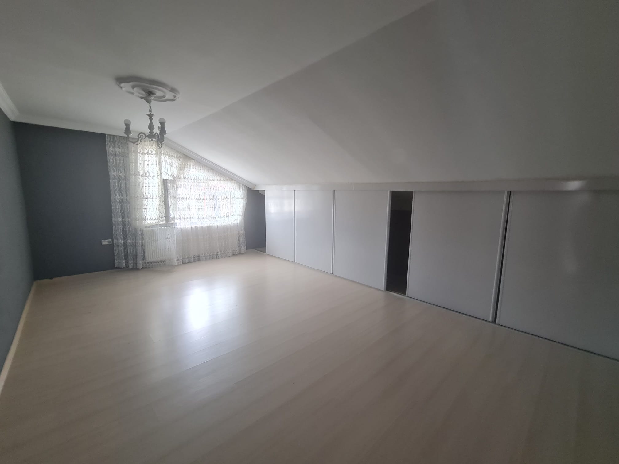 DUMLUPINAR'DA AYRI GİRİŞLİ DUBLEKS FIRSATI 4+2 AYRI MUTFAKLI