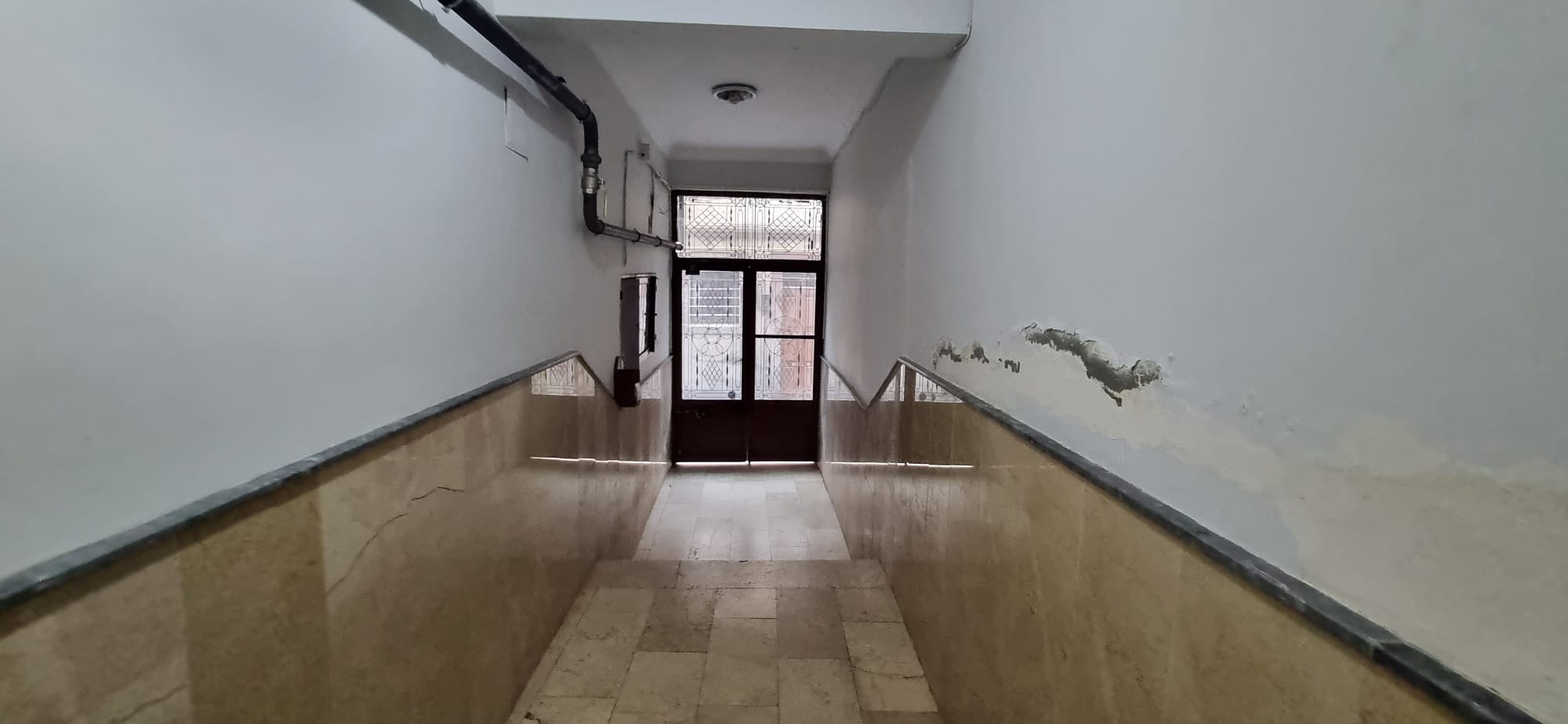 MABEL GAYRİMENKUL TAKSİM KARAKOLU ARKASI TEMİZ 3+1 DAİRE