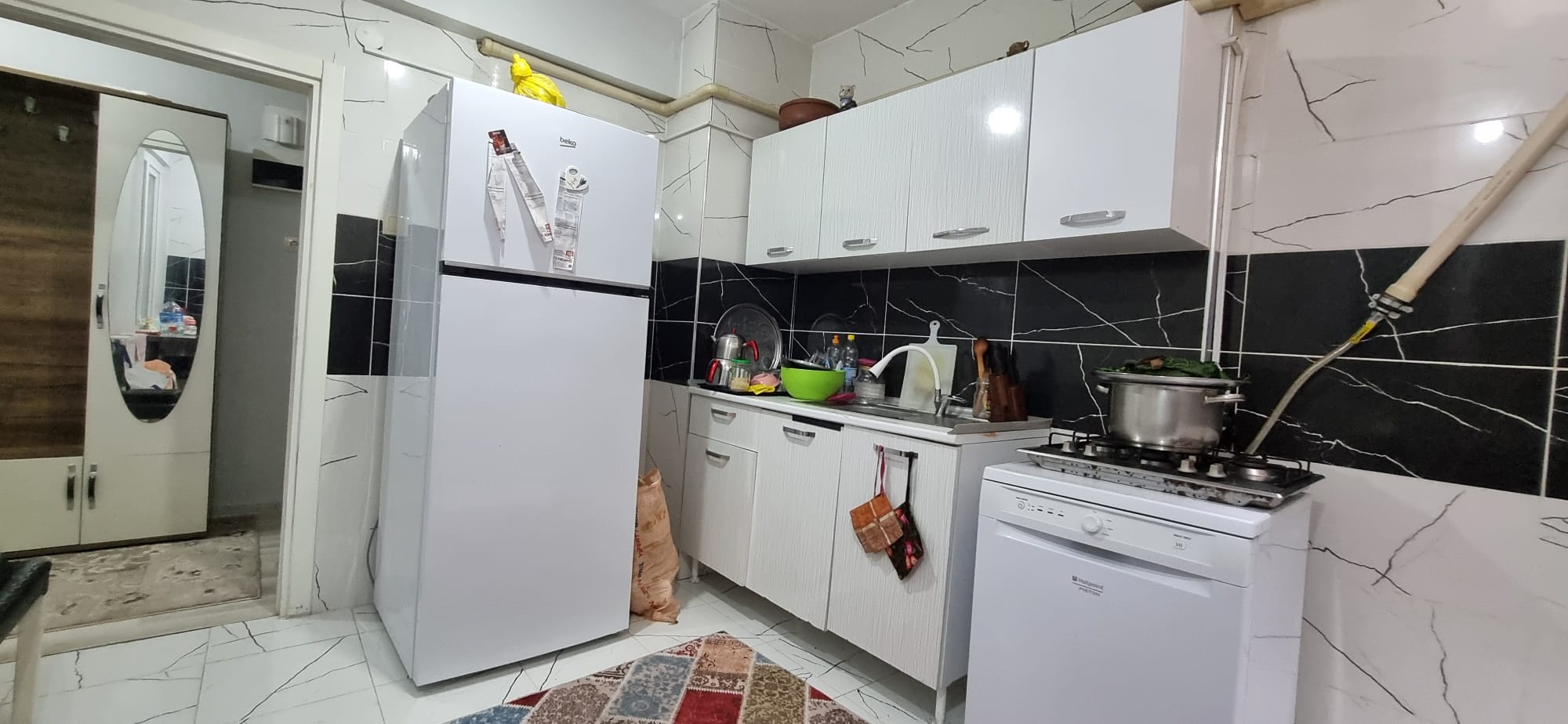 MABEL GAYRİMENKUL TAKSİM KARAKOLU ARKASI TEMİZ 3+1 DAİRE