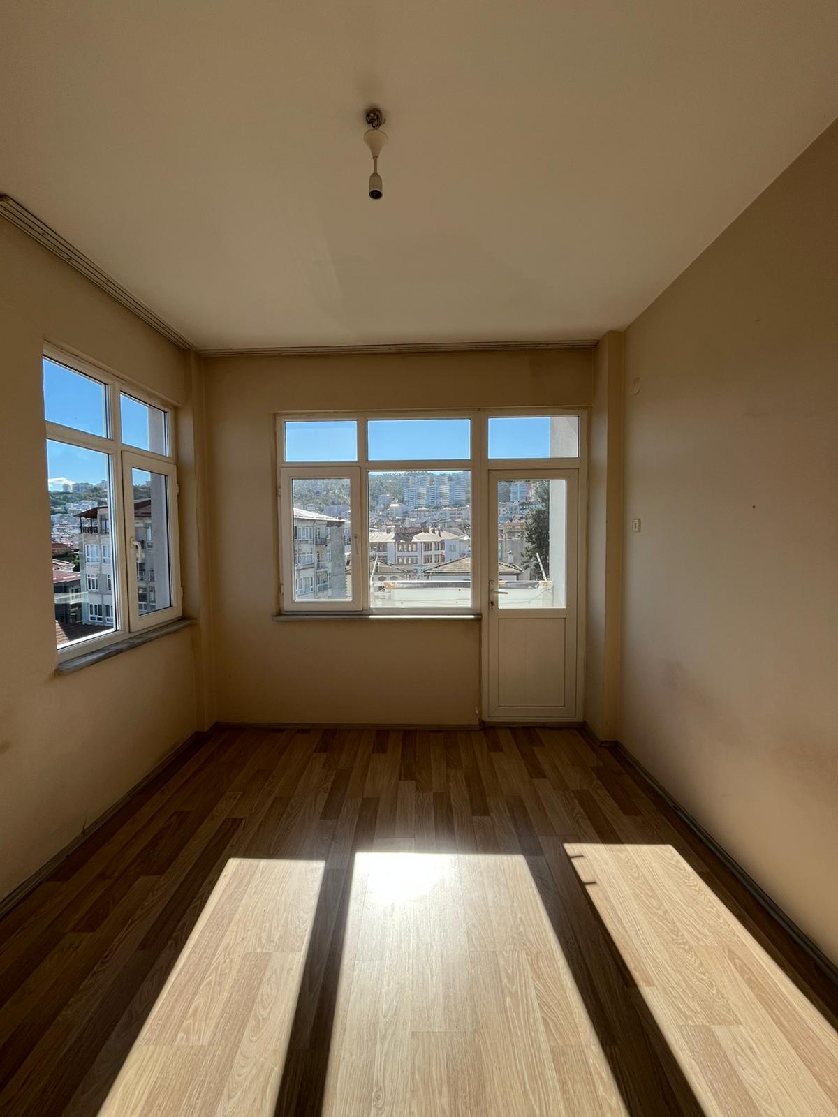 HACI HÜSEYİN MAHALLESİ SATILIK DAİRE