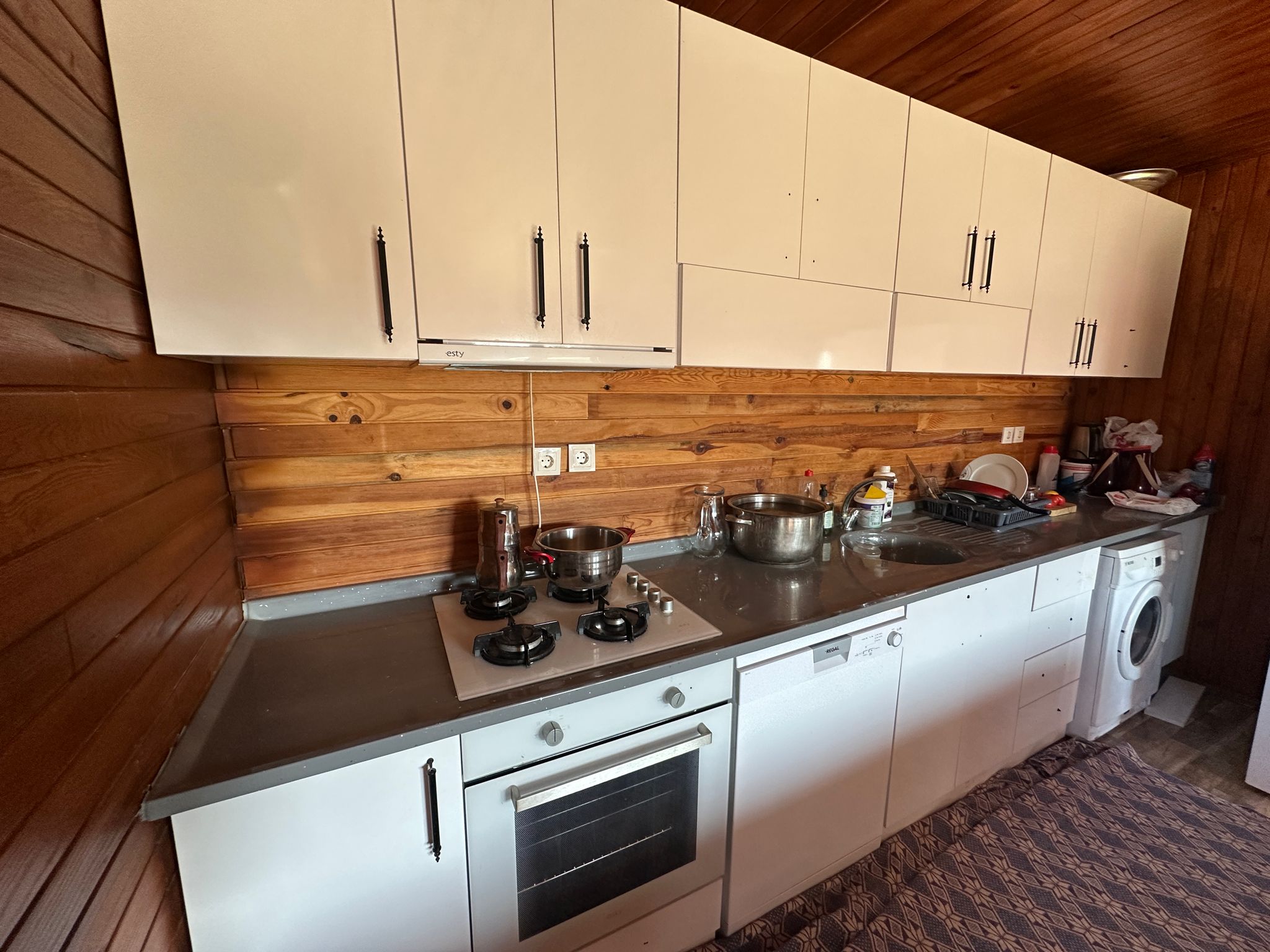 SATILIK ARAZİ İÇERİSİNDE 2 PREFABRİK EV İLE BİRLİKTE