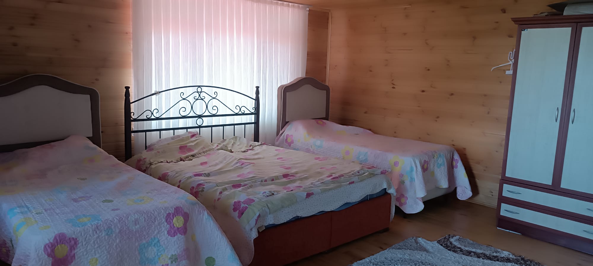 KIZILOĞLAK EV VE TARLA
