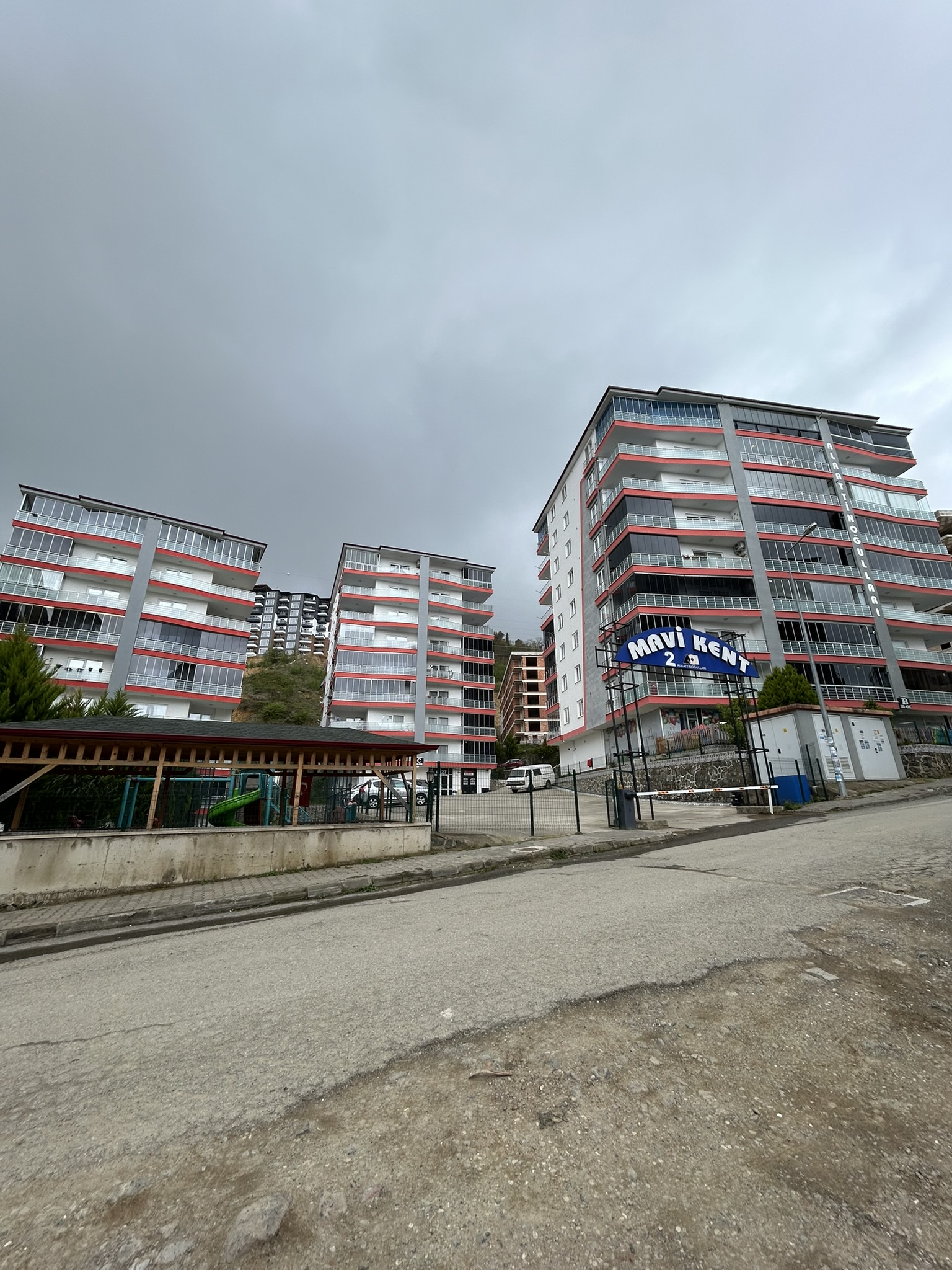 MABEL GAYRİMENKUL ERİKLİMAN MAVİ KENT SİTESİNDE SATILIK DAİRE