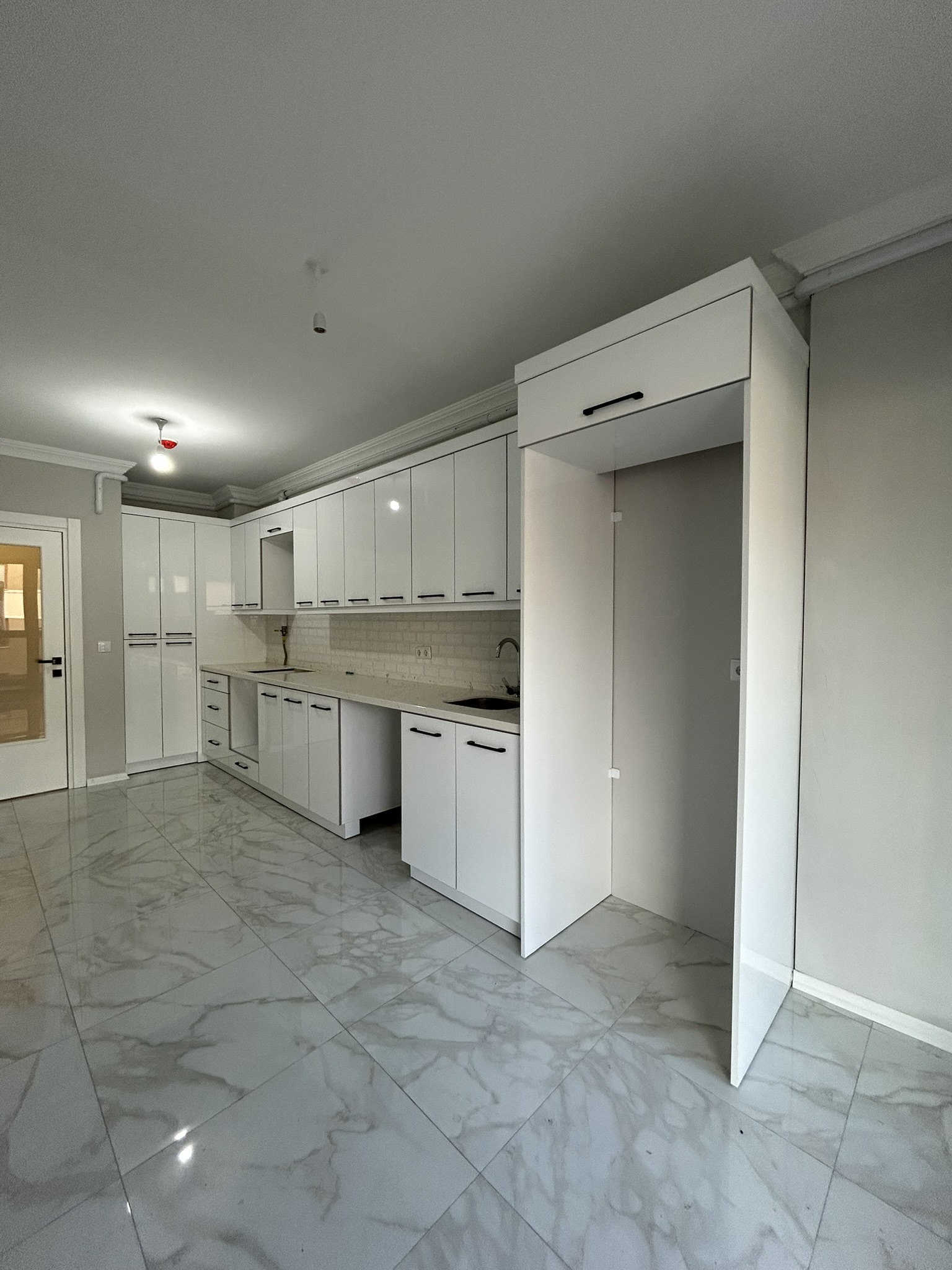 ERİKLİMAN ÖZ MARKET 3+1 KİRALIK DAİRE