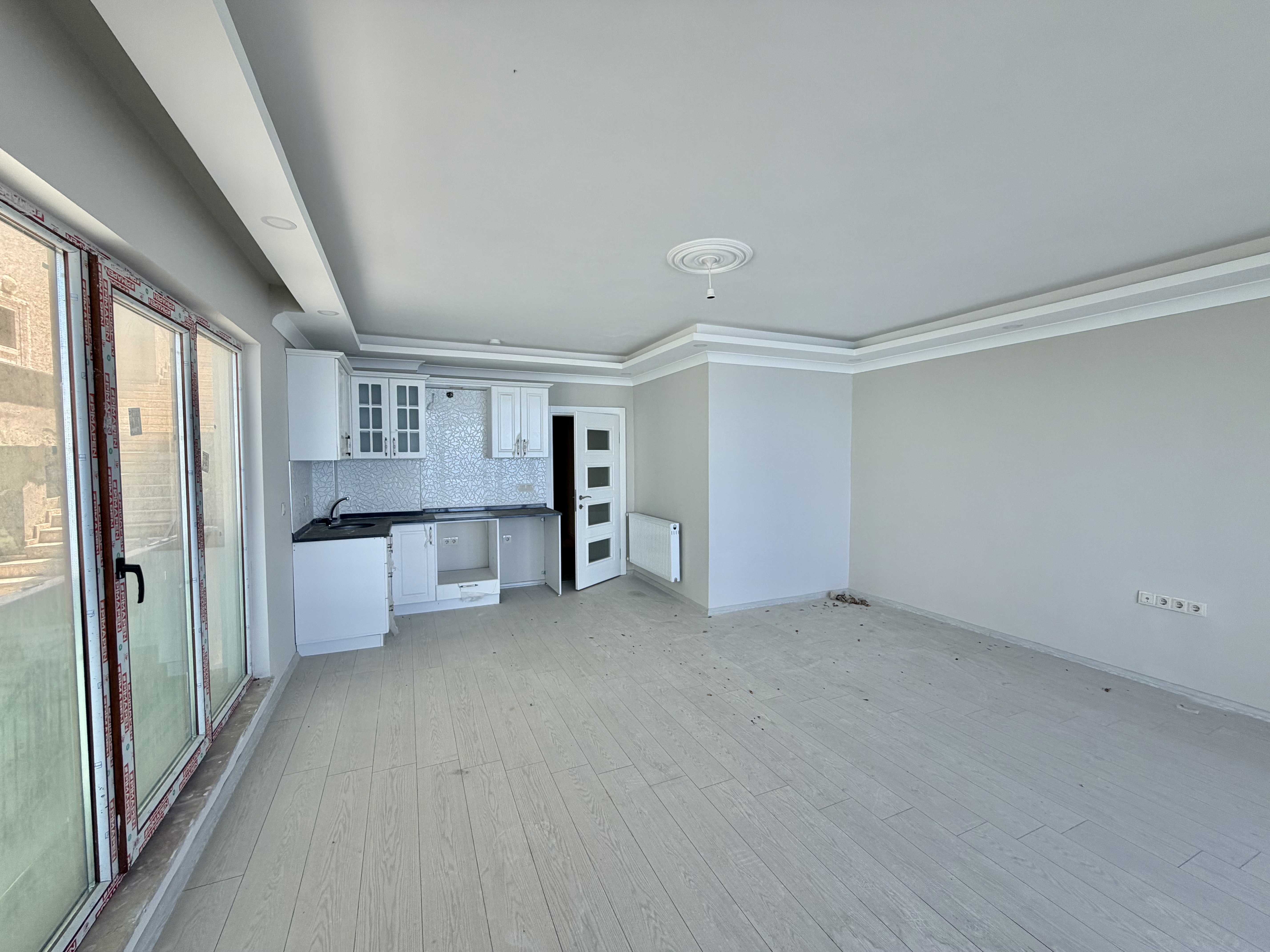 MABEL'DEN AKÇAKALE'DE DENİZE SIFIR 3+1 SATILIK DAİRE