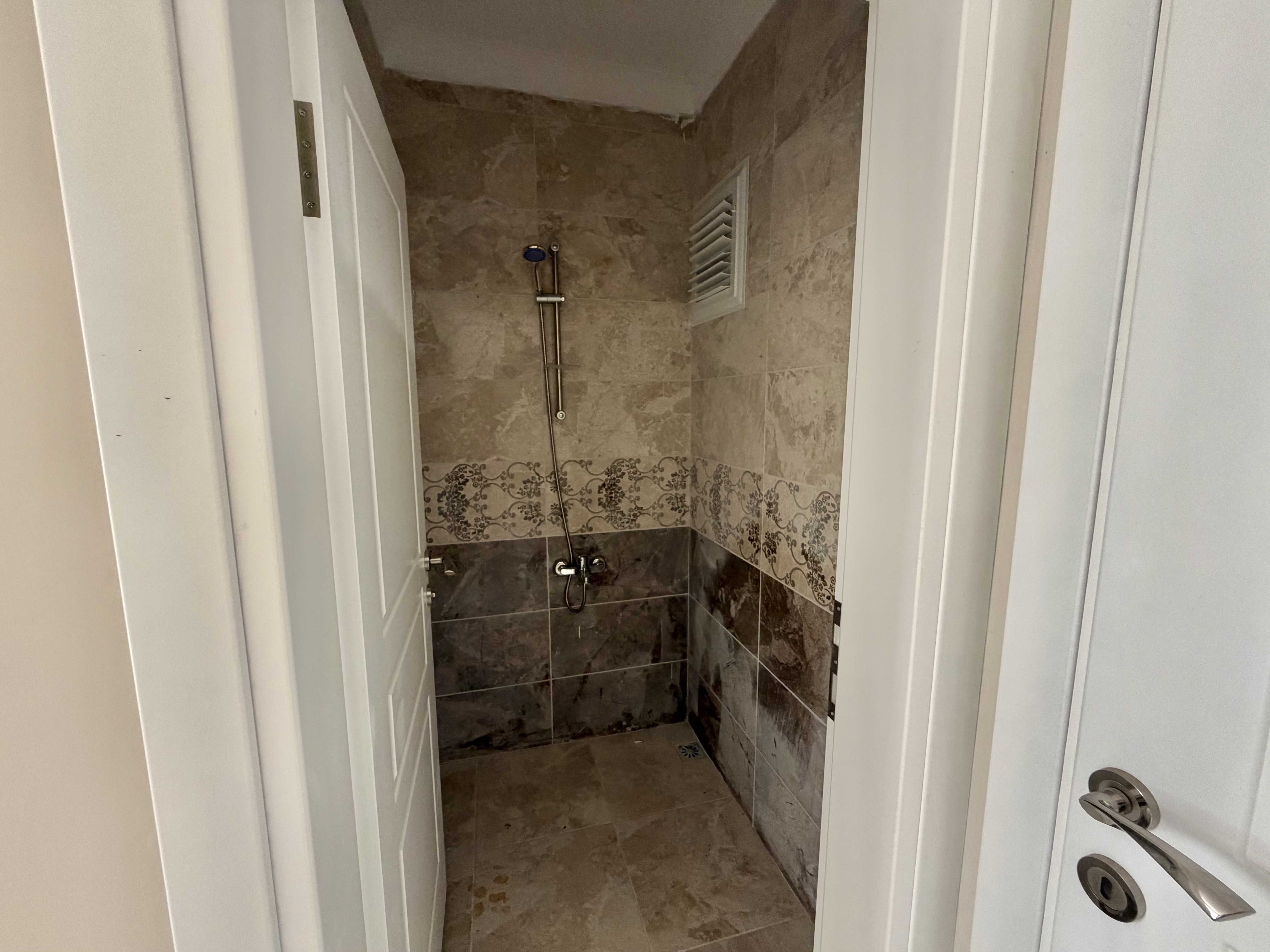 MABEL'DEN AKÇAKALE'DE DENİZE SIFIR 3+1 SATILIK DAİRE