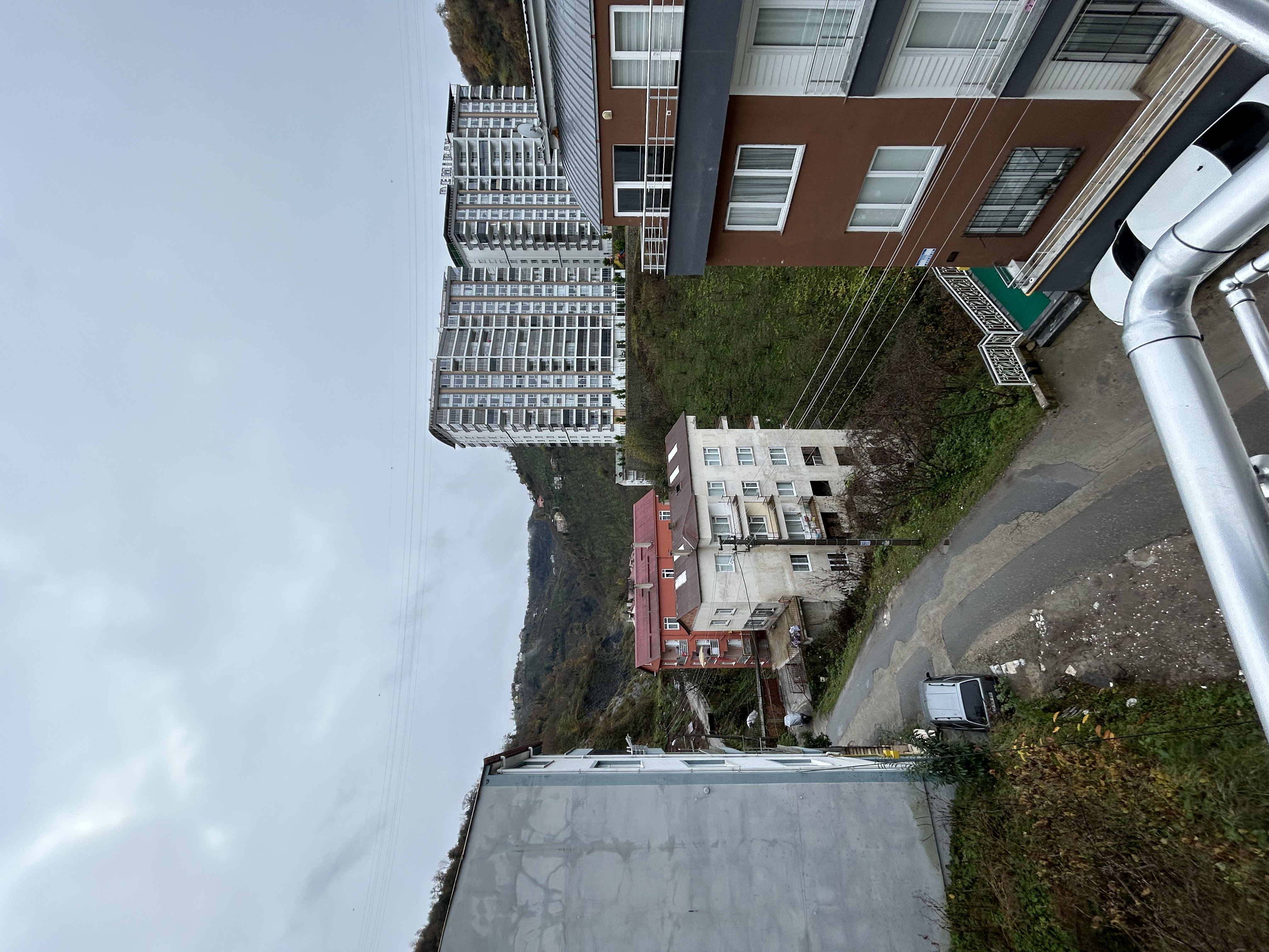 YÜZBAŞISUYU CAD. SATILIK 3+1 DAİRE