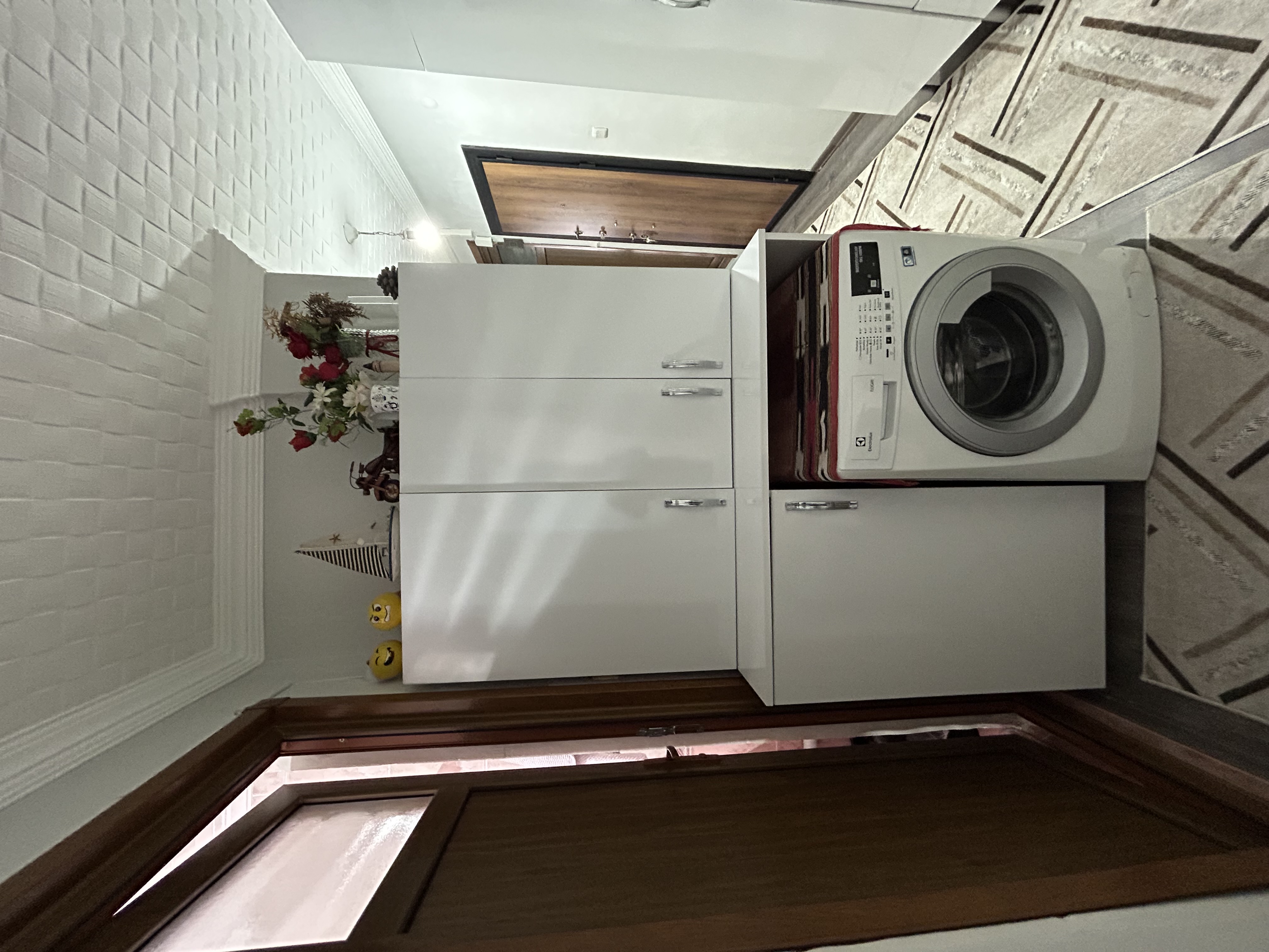 YÜZBAŞISUYU CAD. SATILIK 3+1 DAİRE