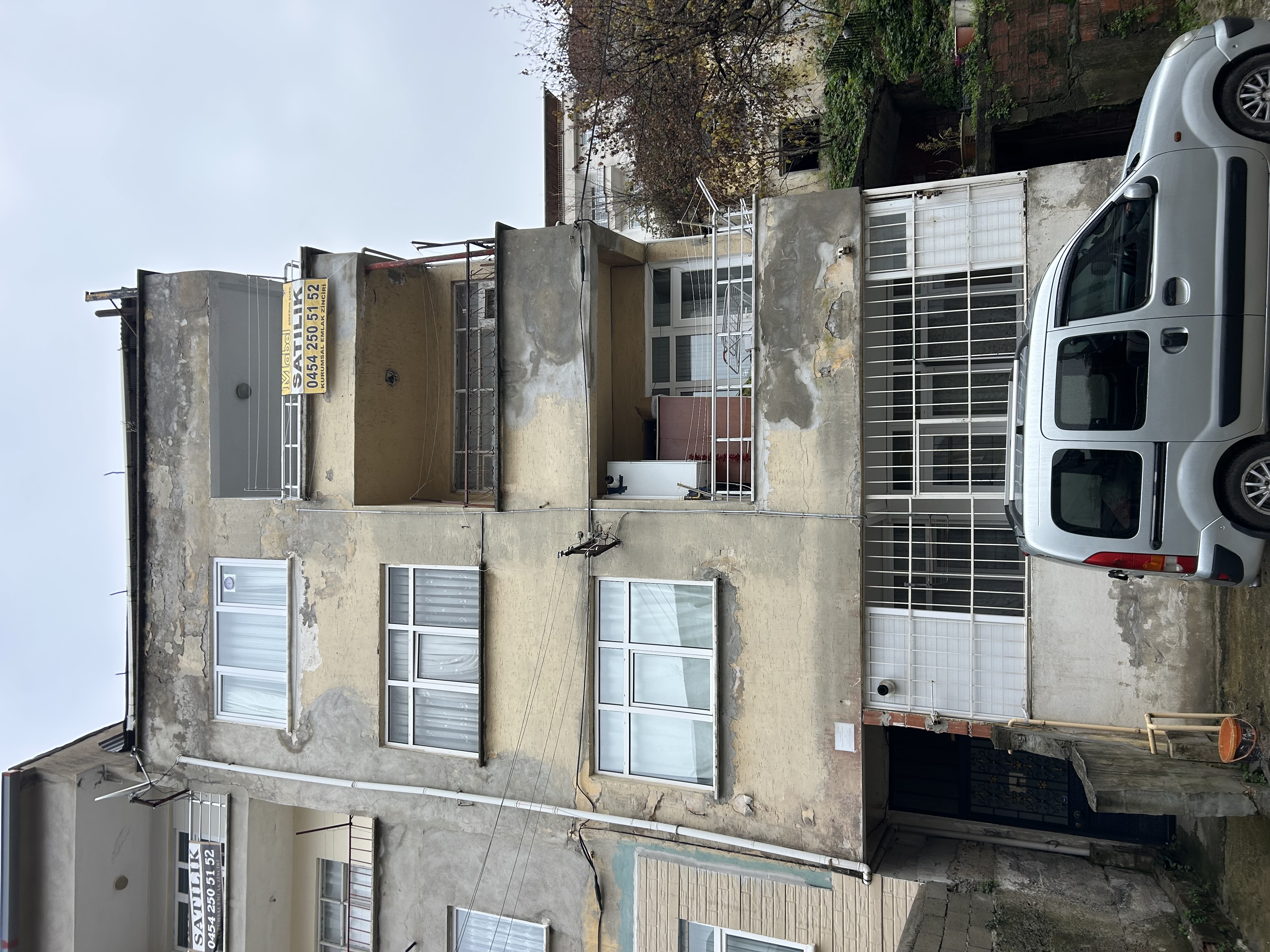 YÜZBAŞISUYU CAD. SATILIK 3+1 DAİRE