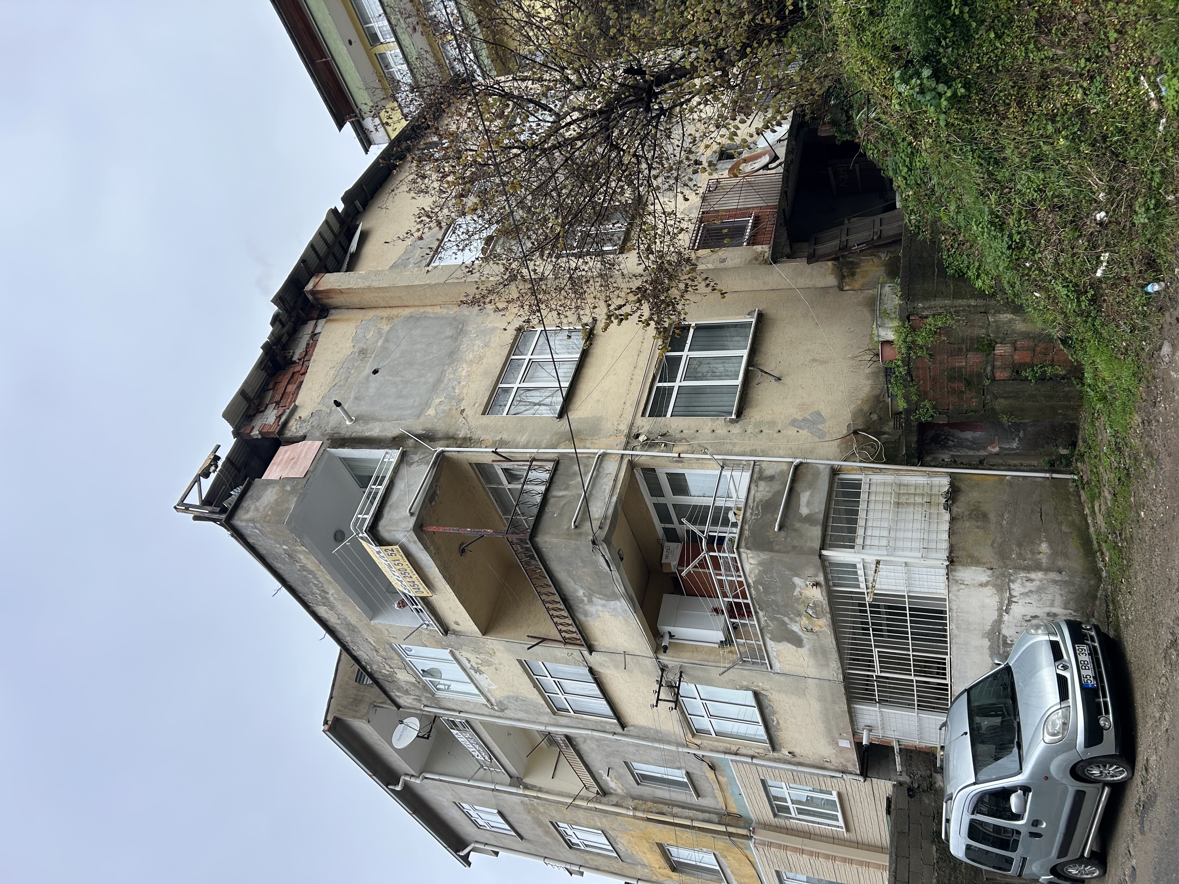 YÜZBAŞISUYU CAD. SATILIK 3+1 DAİRE