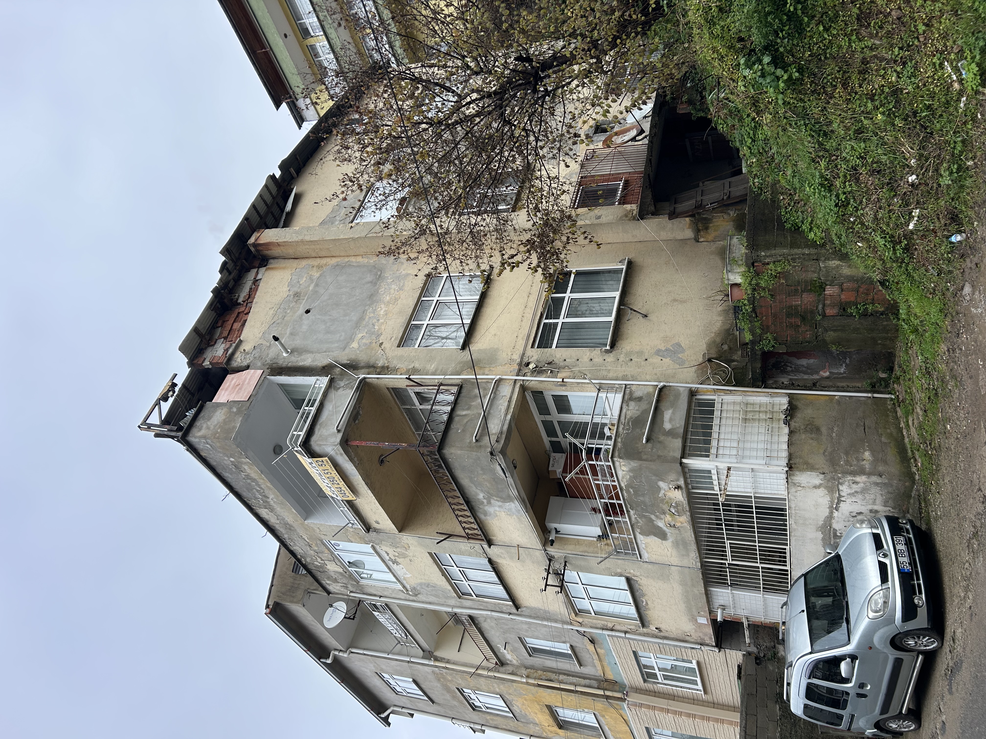 YÜZBAŞISUYU CAD. SATILIK 3+1 DAİRE