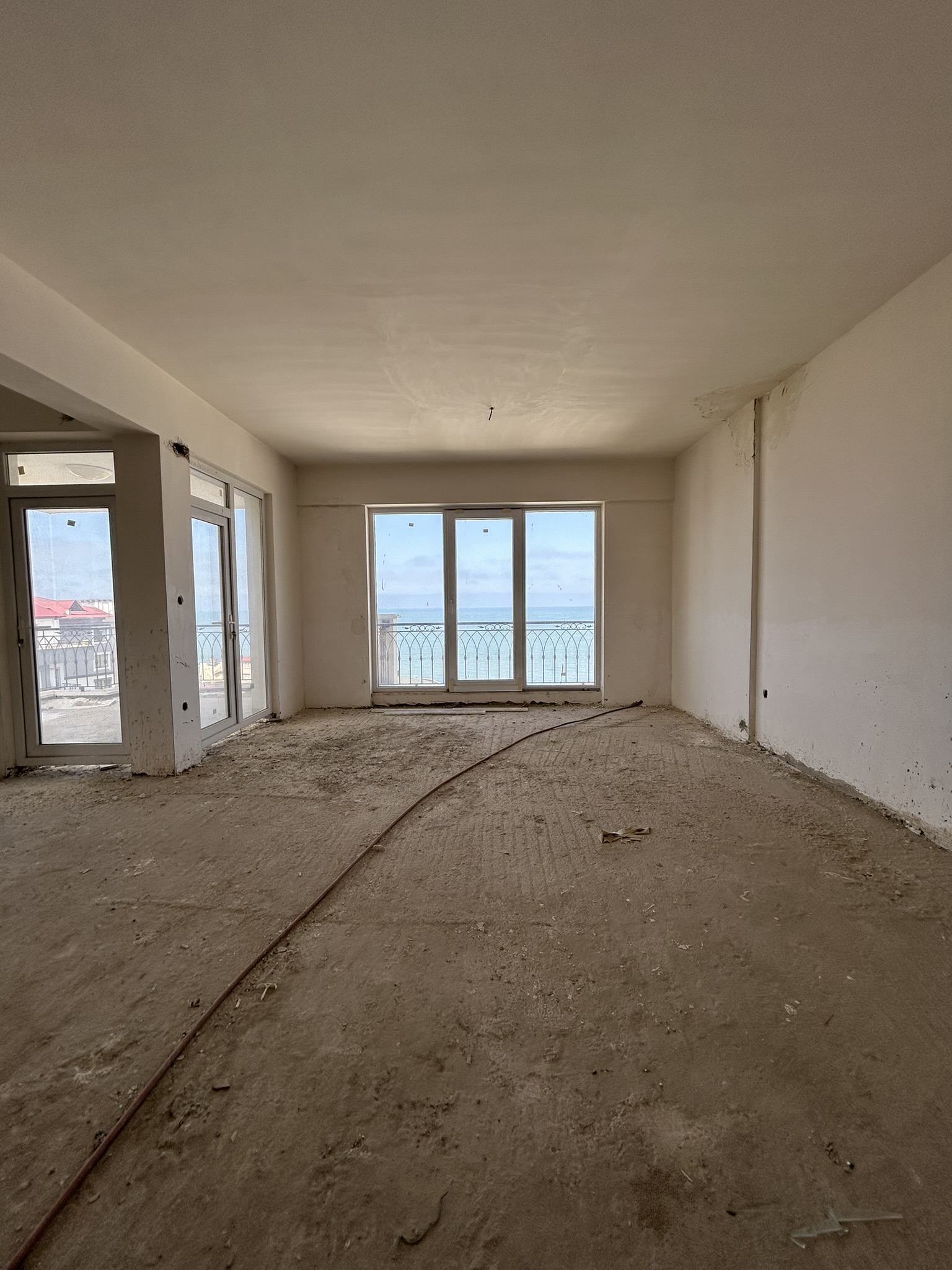 MABEL GAYRİMENKUL ERİKLİMAN MH. SİTE İÇİ DENİZ MANZARALI DAİRE