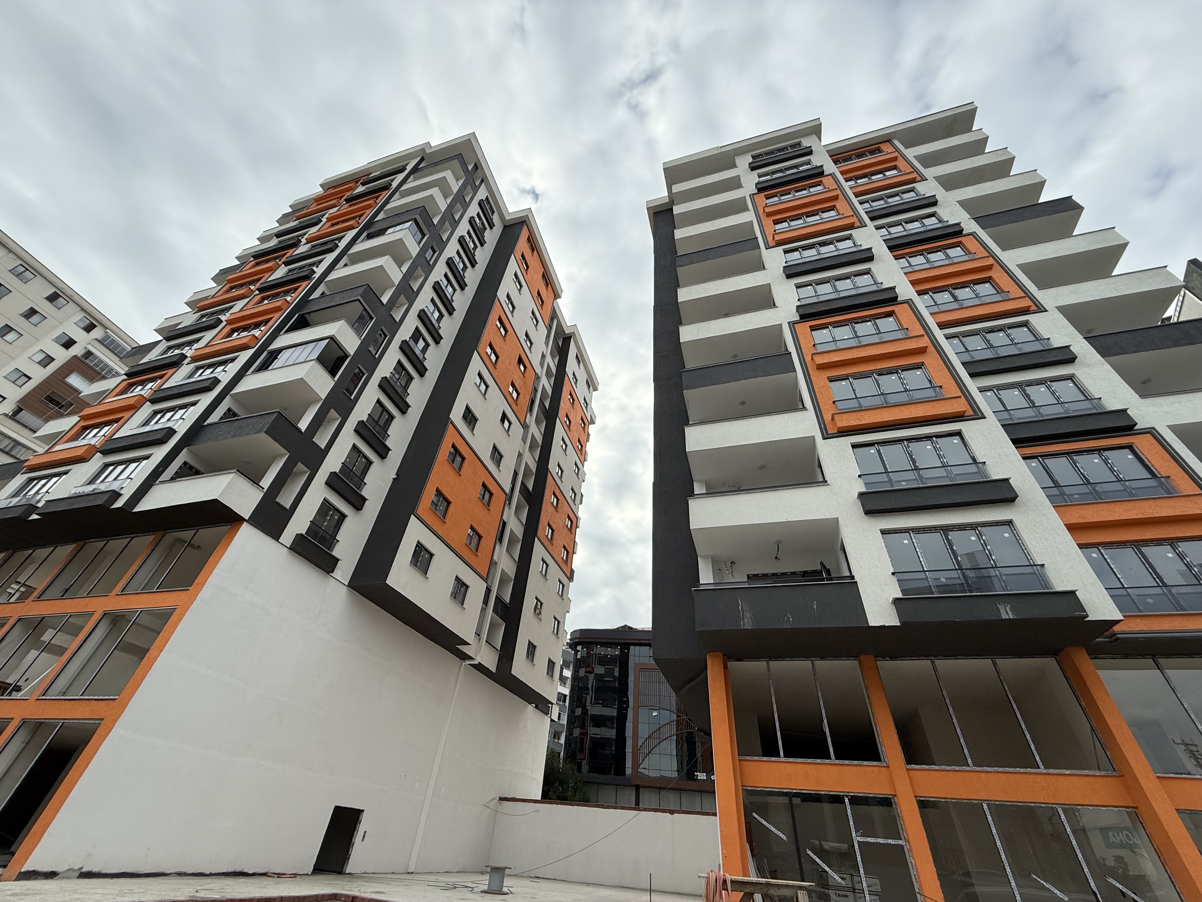 KAŞÜSTÜ YAŞAM SİTESİ SATILIK FIRSAT DAİRE