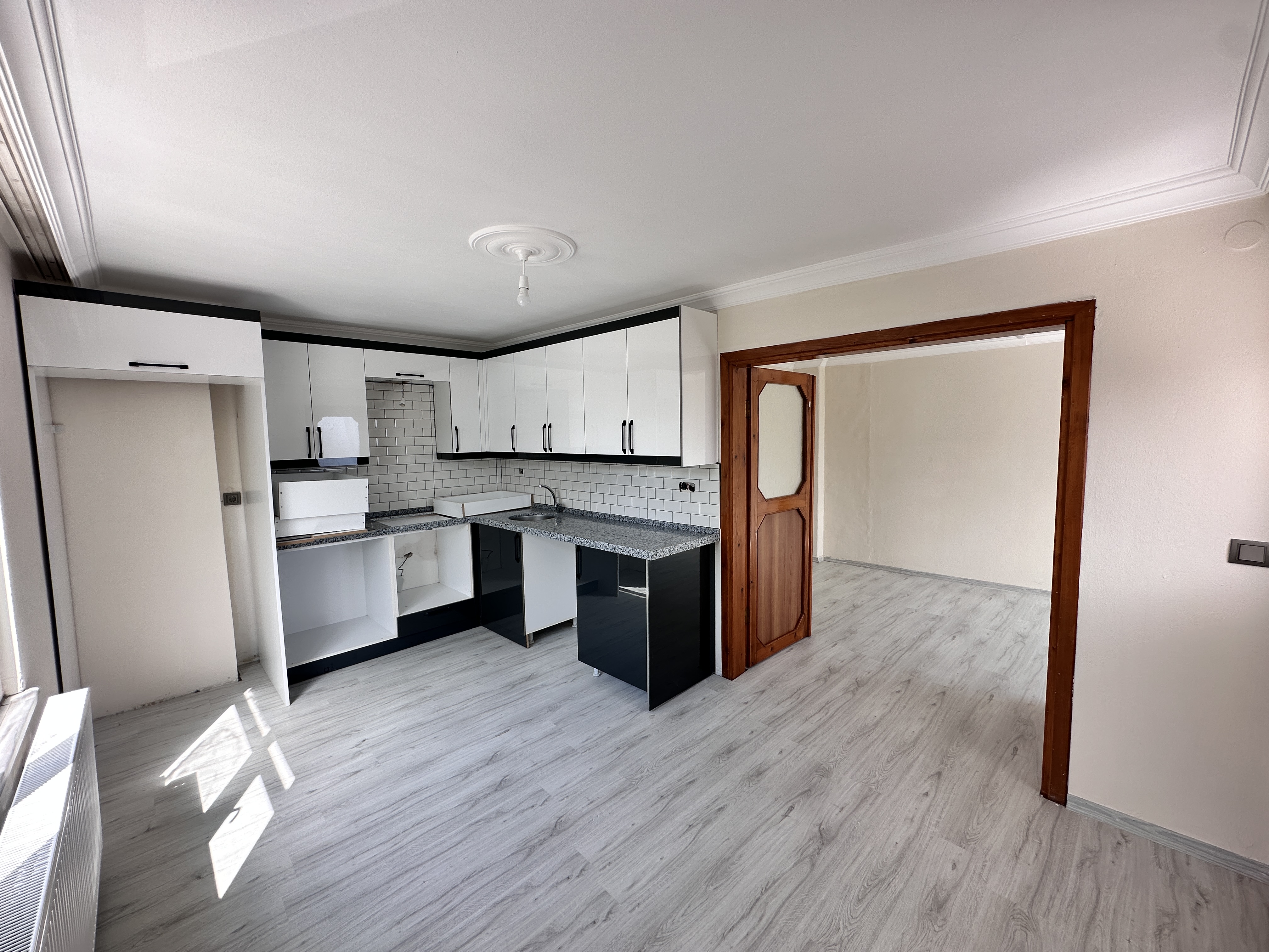 MABEL GAYRİMENKUL BAHÇELİEVLER.MH GÜZEL DAİRE