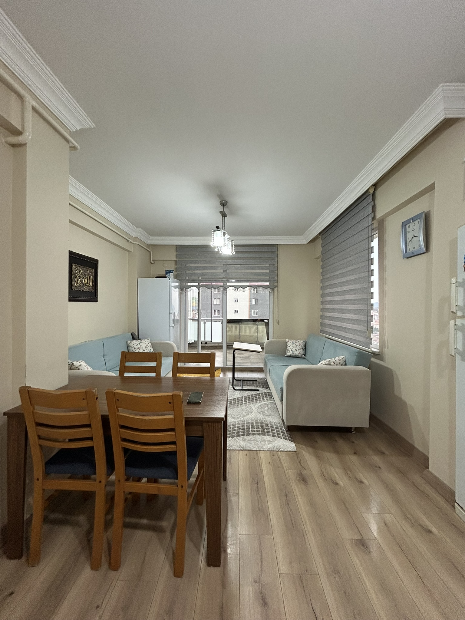 GEDİKKAYA KIR ÇİÇEĞİ SİTESİ KAT : 6