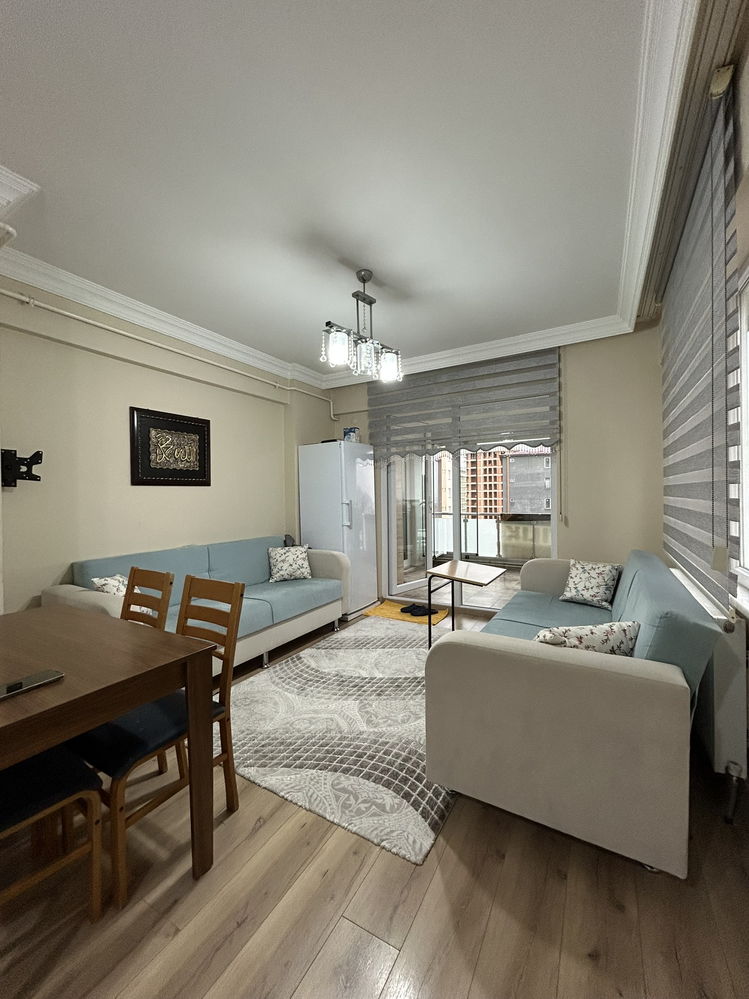 GEDİKKAYA KIR ÇİÇEĞİ SİTESİ KAT : 6