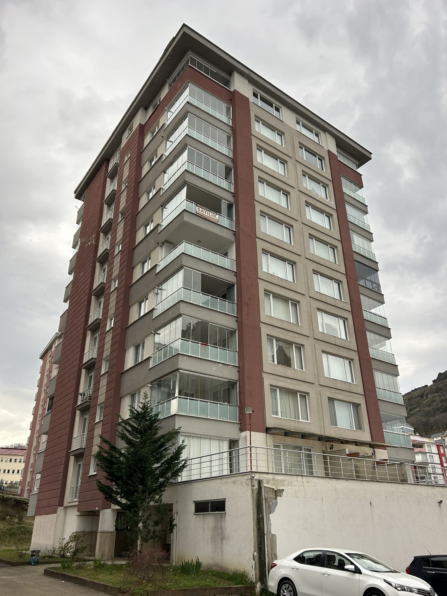 GEDİKKAYA KIR ÇİÇEĞİ SİTESİ KAT : 6