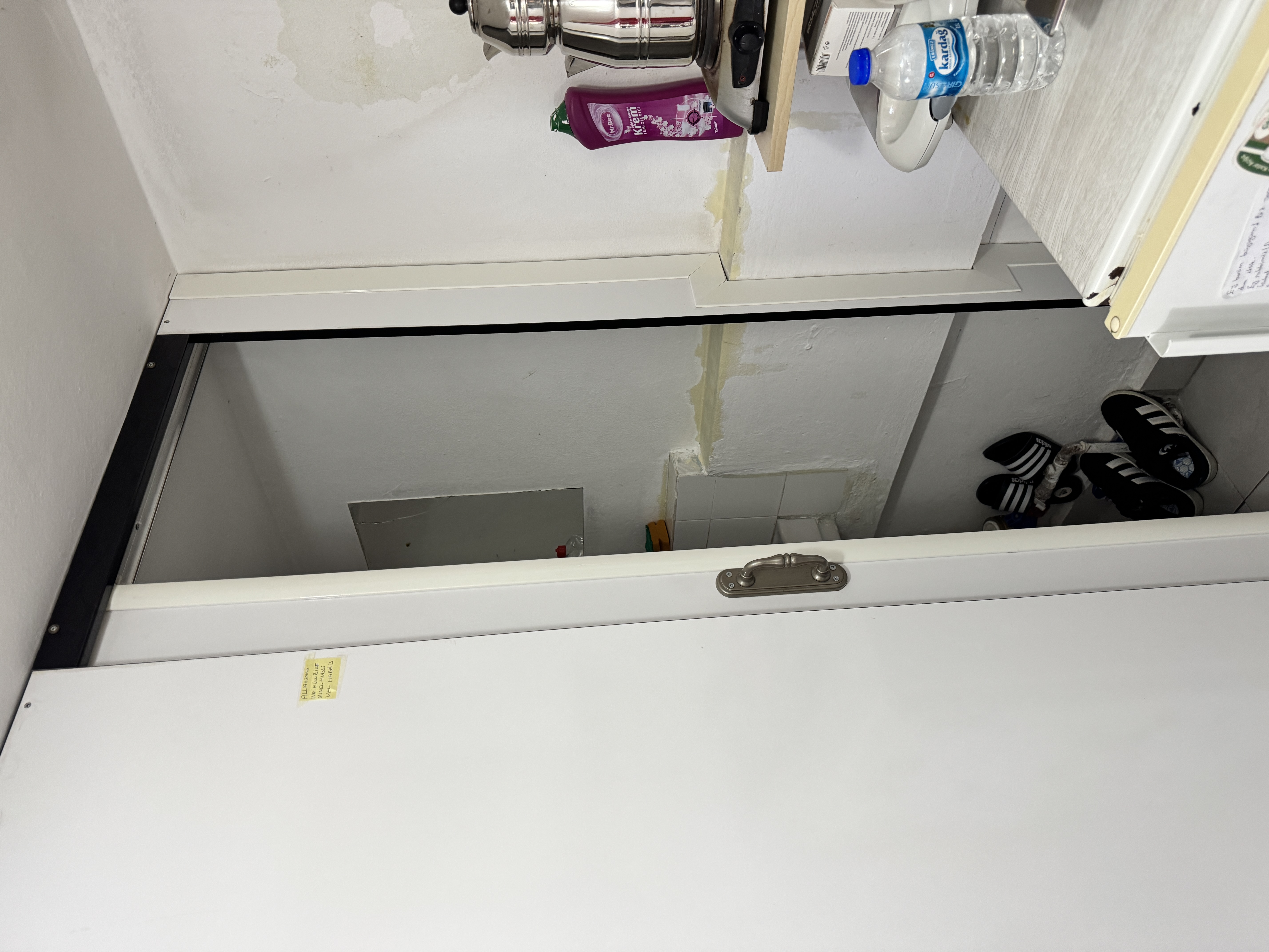 MABEL SAMSUN'DAN 100.YIL BULVARINA CEPHE SATILIK DÜKKAN