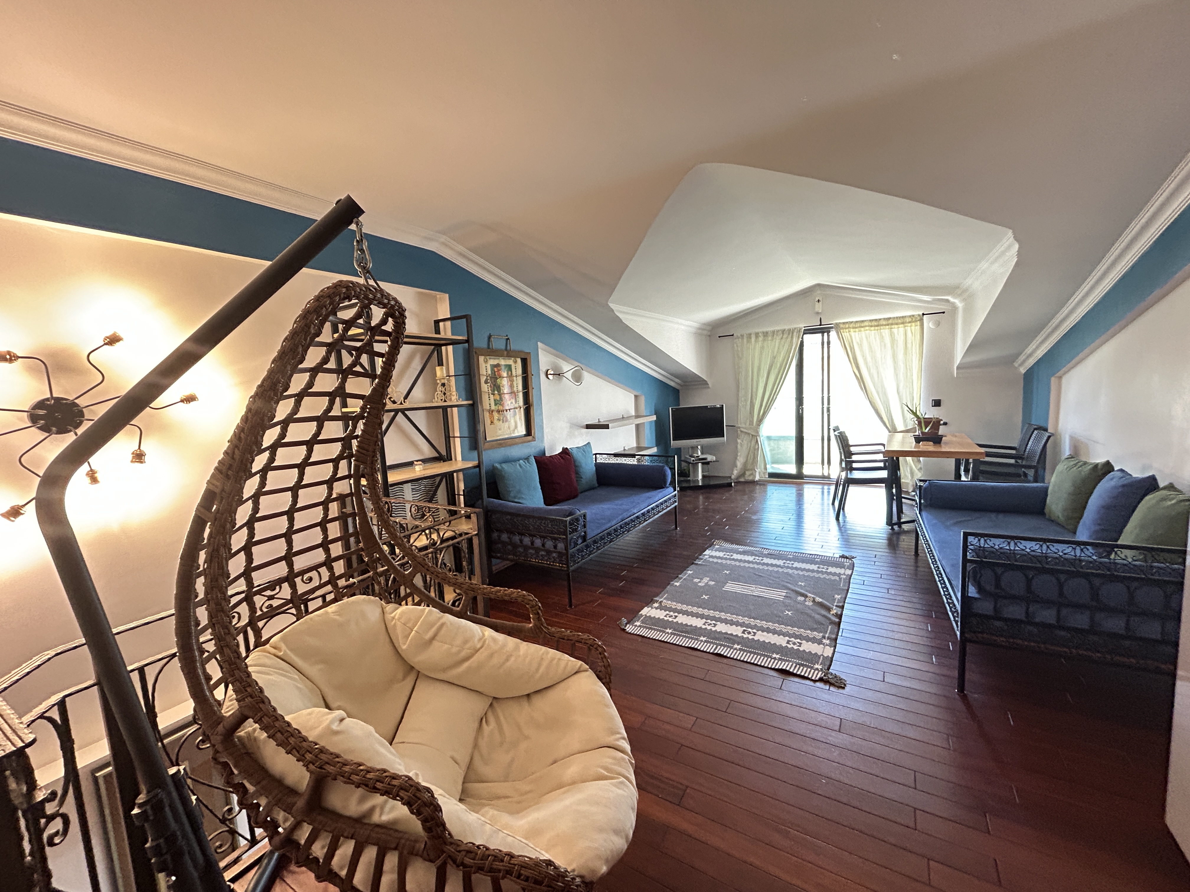 MARMARİS SAHİLDE FUL EŞYALI DENİZ GÖREN KİRALIK 2+1 DUBLEKS DAİRE