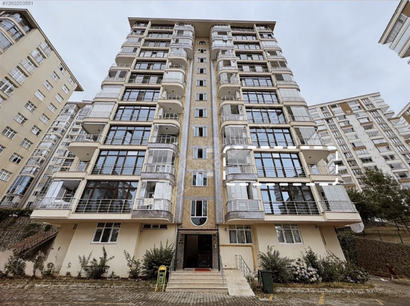 MABEL’DEN ÇUKURÇAYIR DA SATILIK 4+1 DAİRE