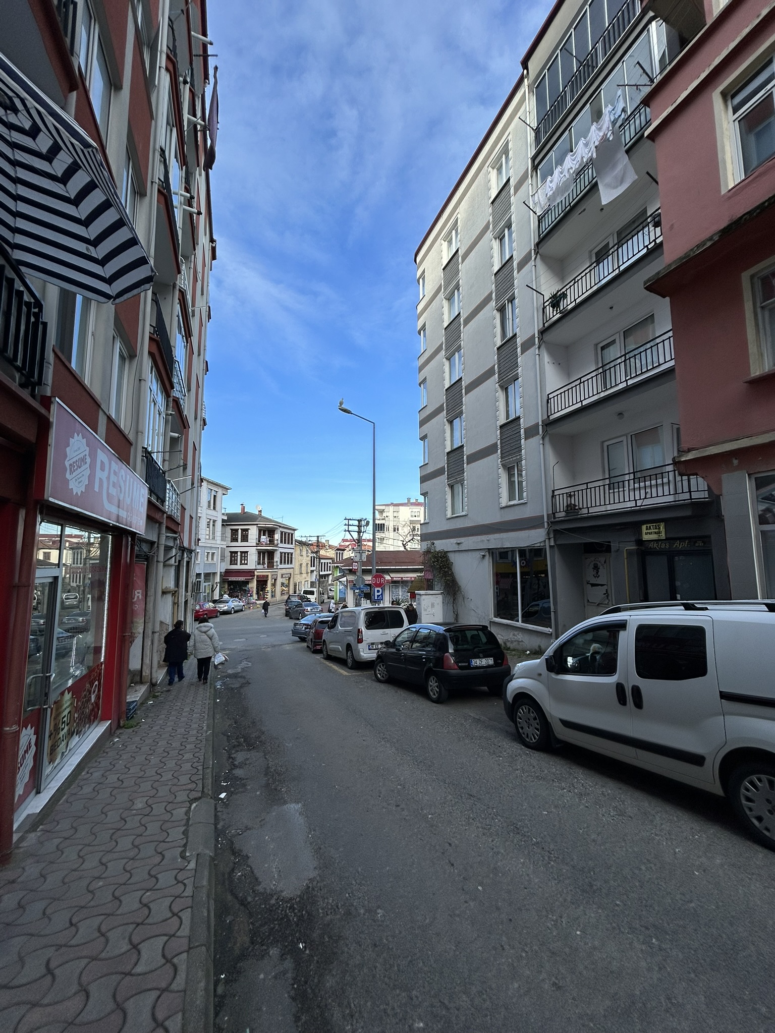 SOKAKBAŞI SATILIK DÜKKAN