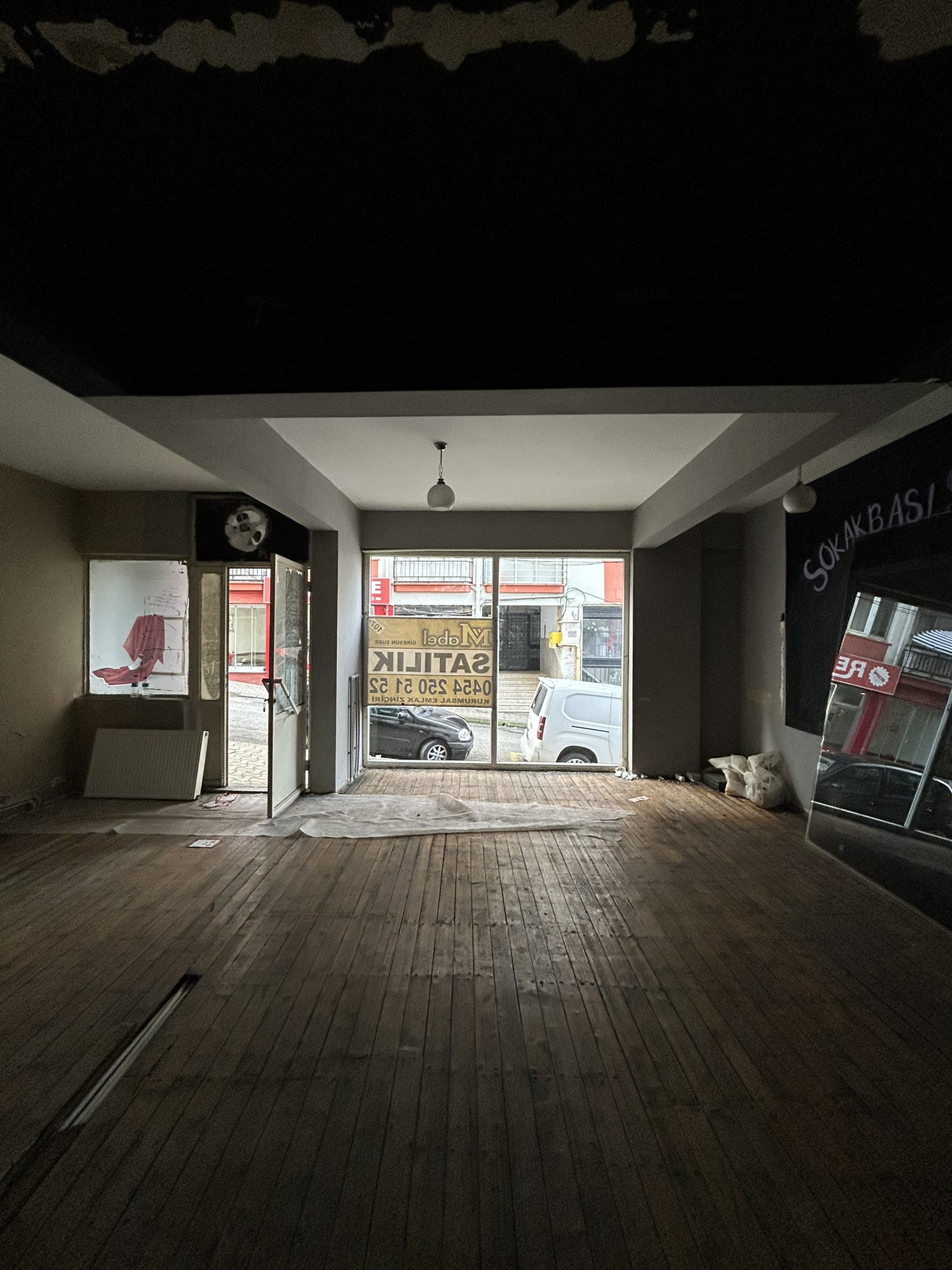 SOKAKBAŞI SATILIK DÜKKAN