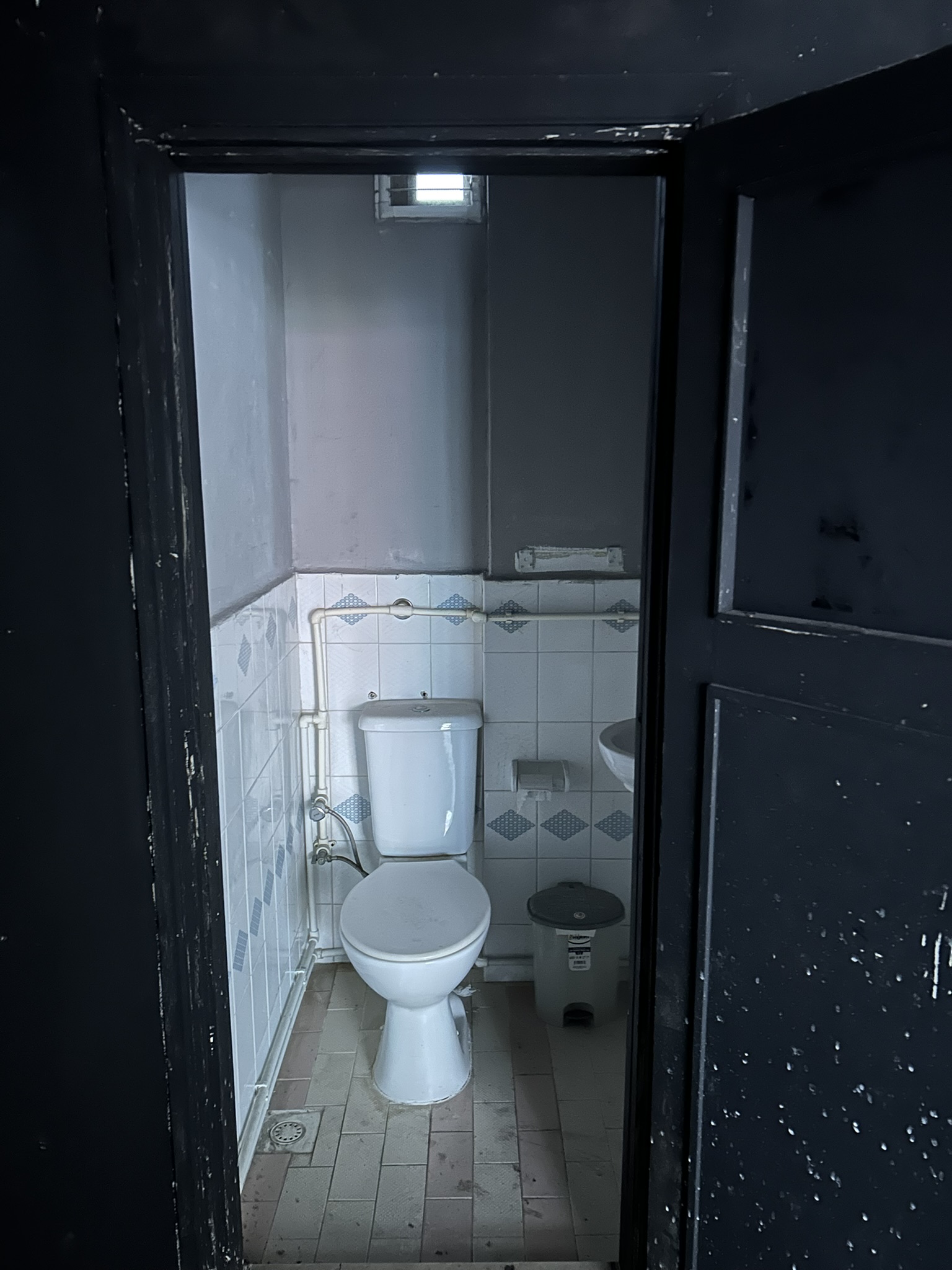 SOKAKBAŞI SATILIK DÜKKAN