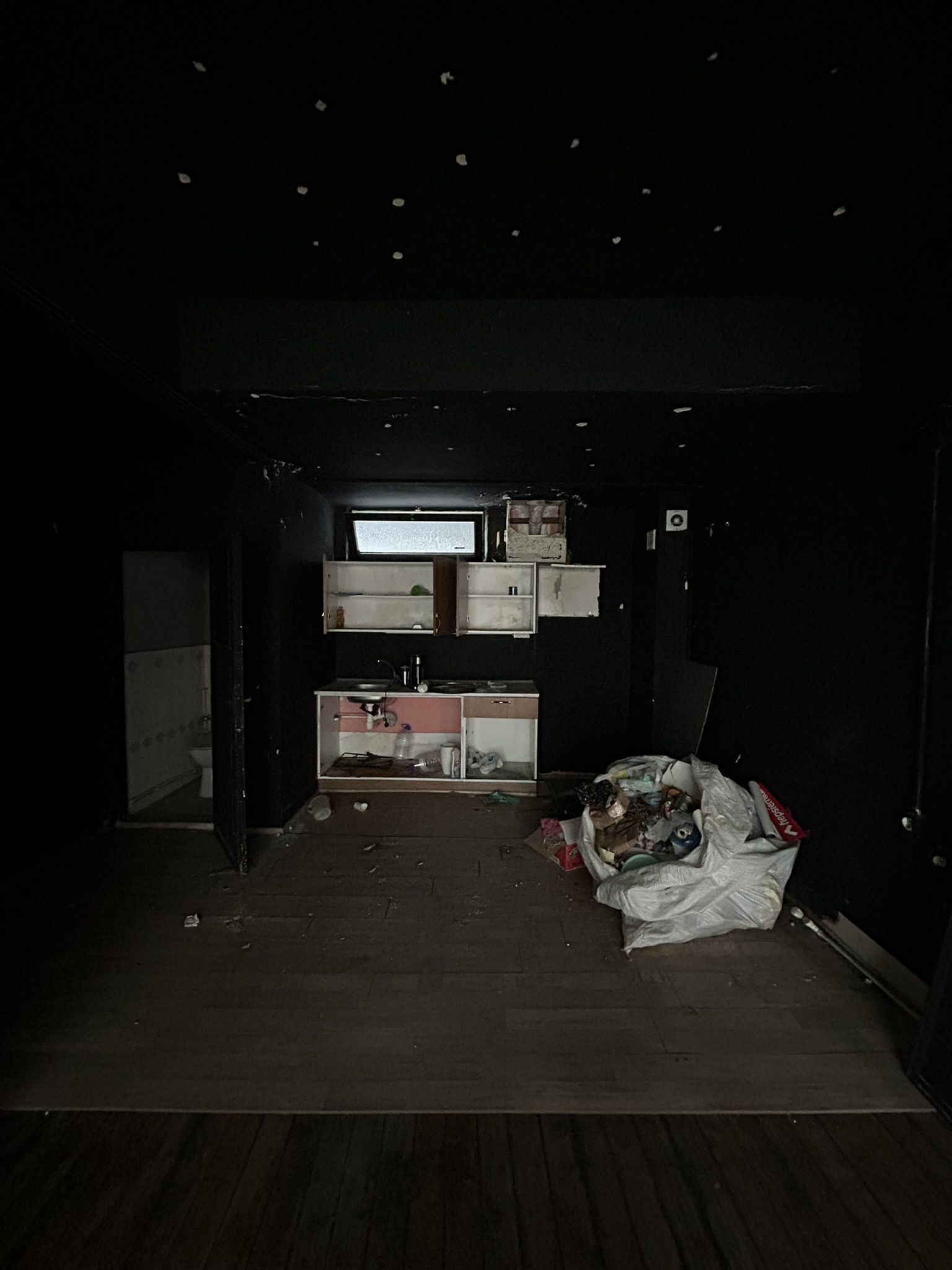 SOKAKBAŞI SATILIK DÜKKAN