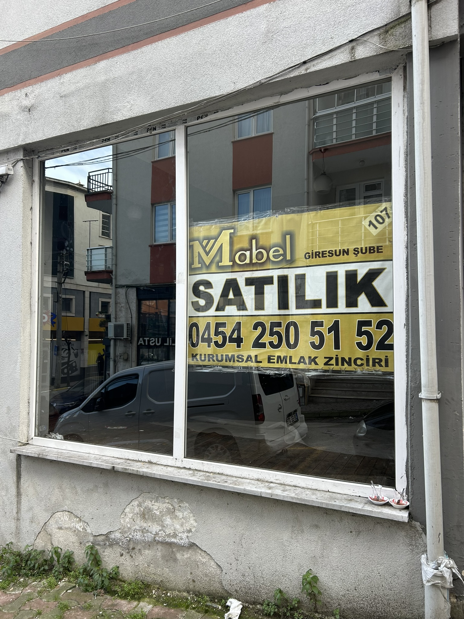 SOKAKBAŞI SATILIK DÜKKAN