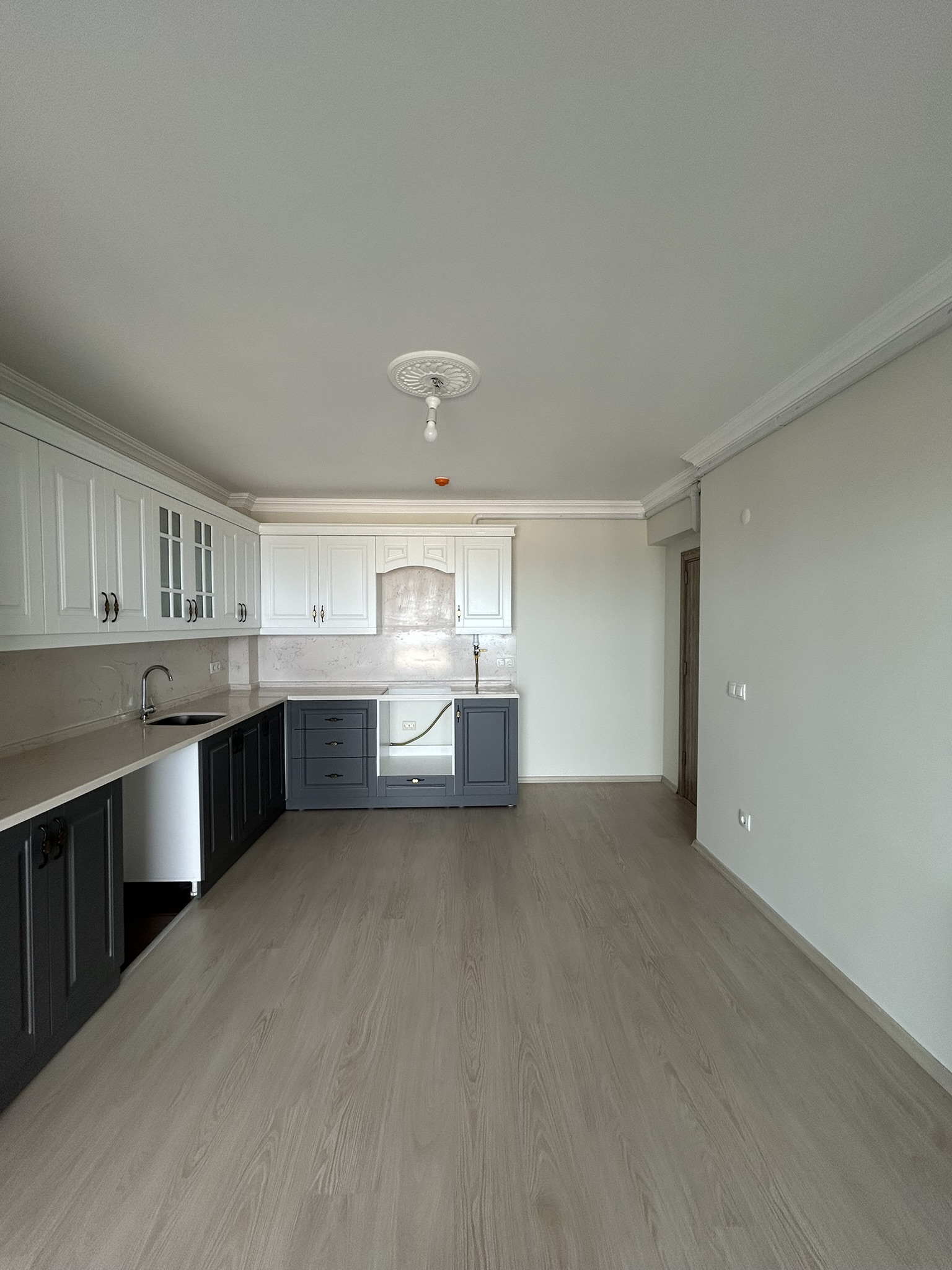 DEMİRAY SELDEĞİRMENİ 12. KAT KİRALIK DAİRE