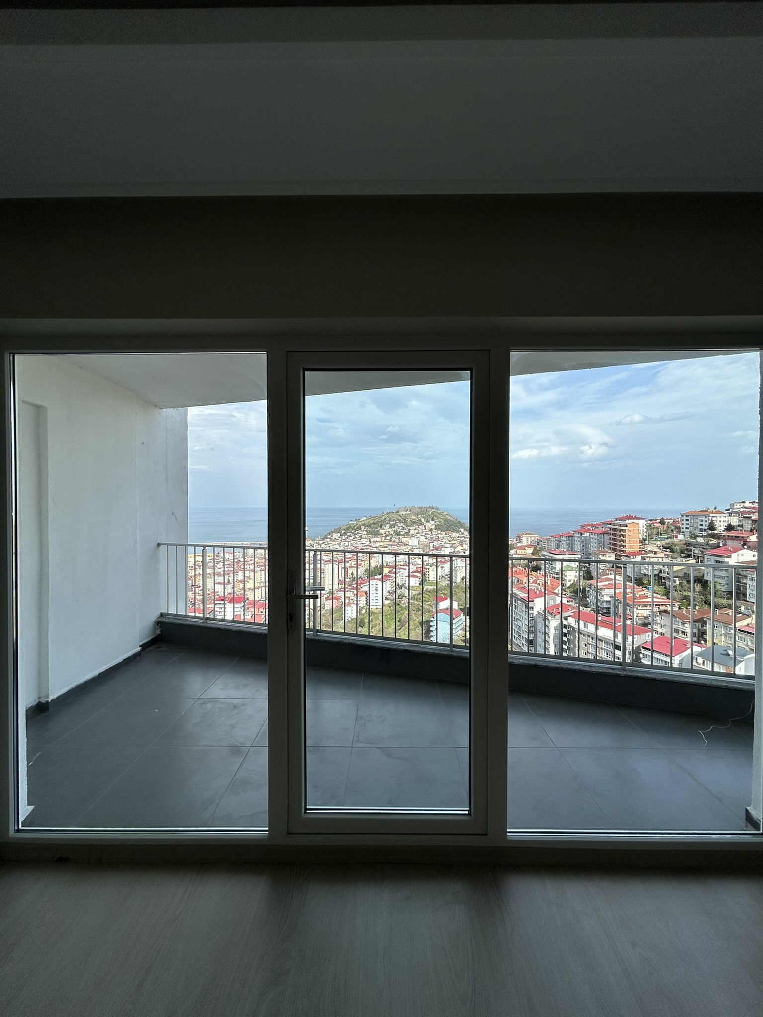 DEMİRAY SELDEĞİRMENİ 12. KAT KİRALIK DAİRE