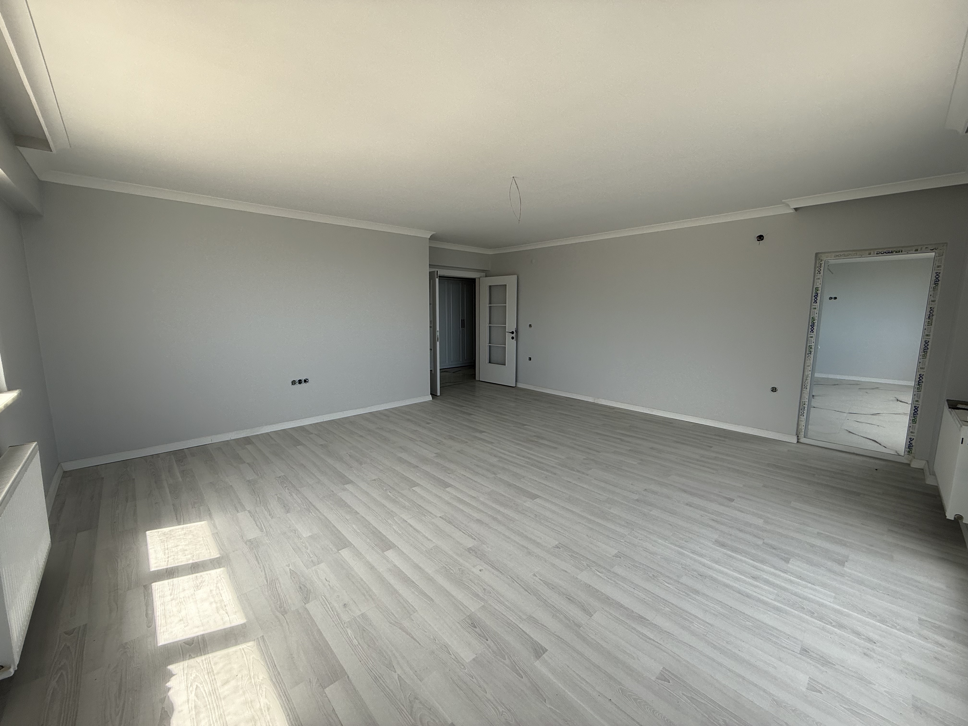 2 NOLU BEŞİRLİ DOĞA LİFE SİTESİNDE SATILIK 4+1 FIRSAT DAİRE