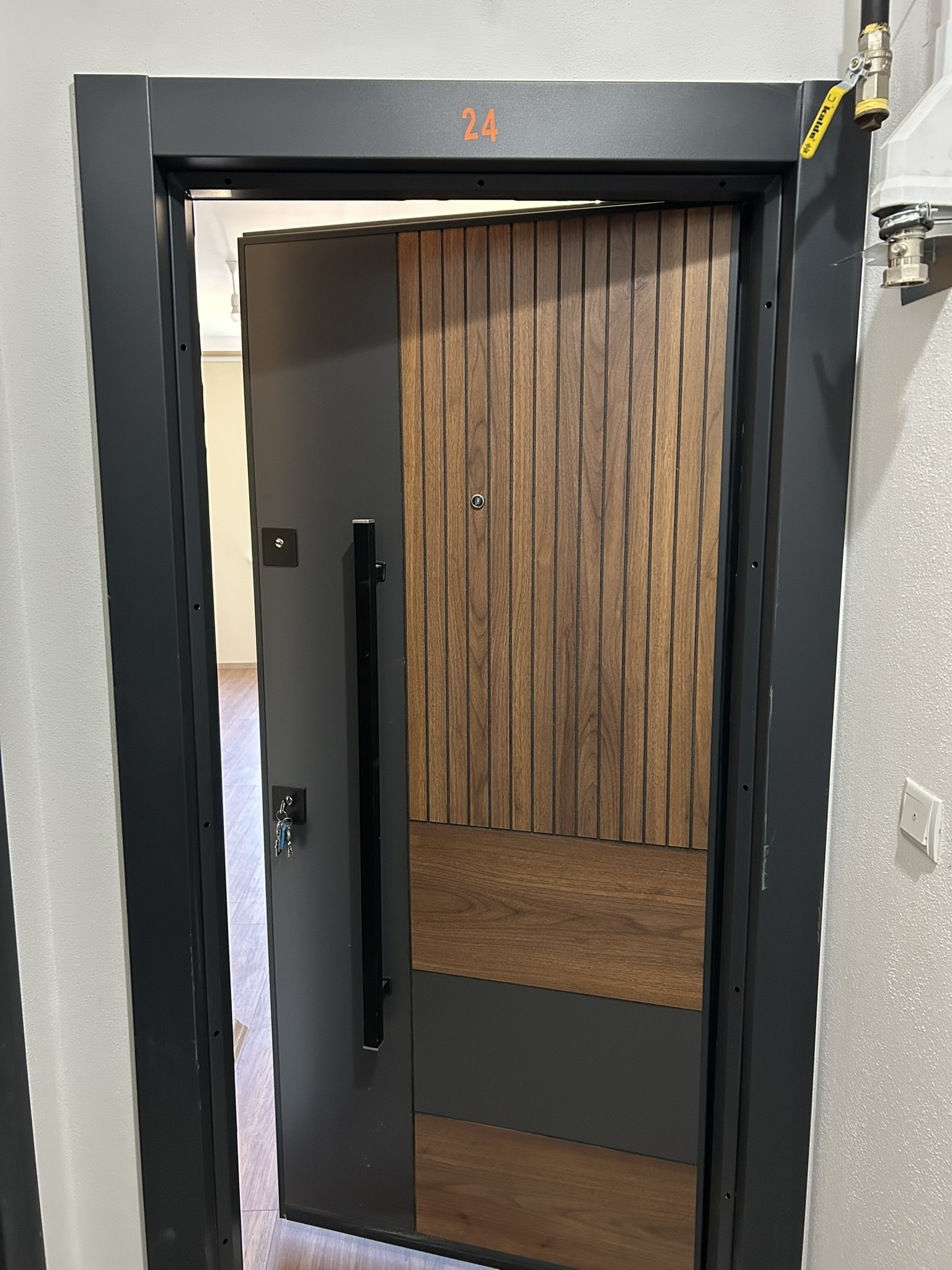 AKSU MAH HASTANESİ KARŞISI 1+1 KİRALIK