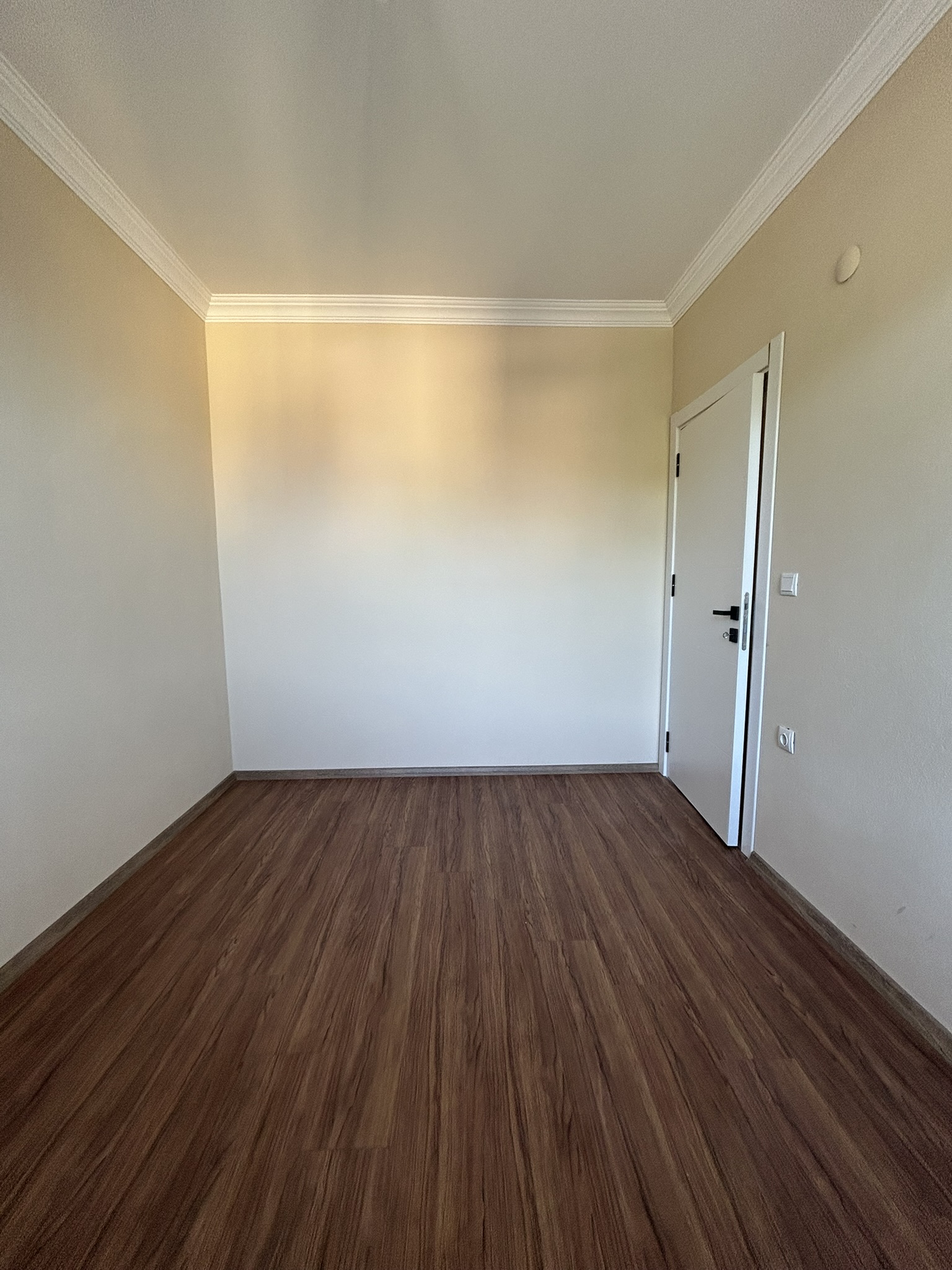 AKSU MAH HASTANESİ KARŞISI 1+1 KİRALIK