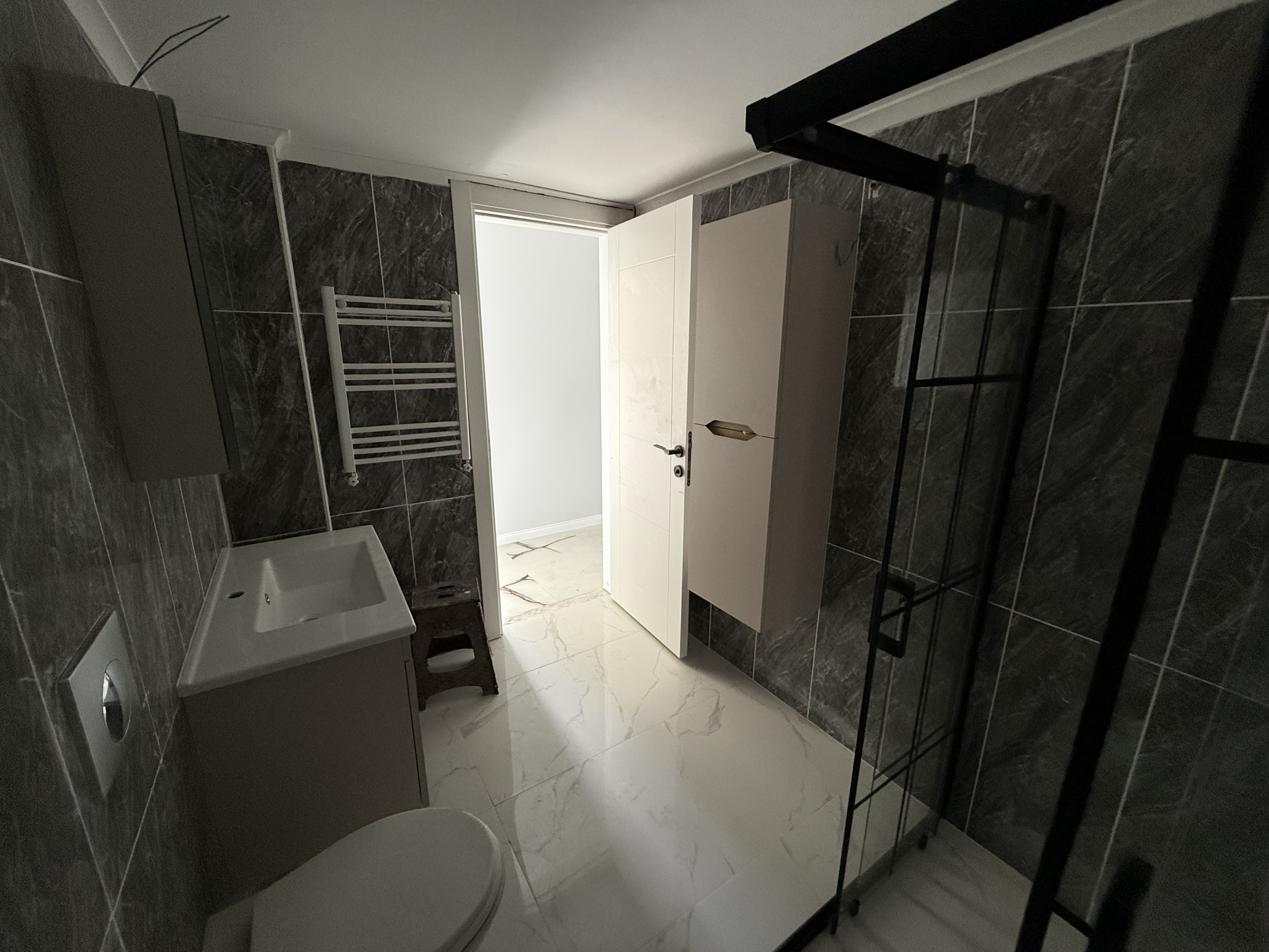 2 NOLU BEŞİRLİ DOĞA LİFE SİTESİNDE SATILIK 4+1 FIRSAT DAİRE