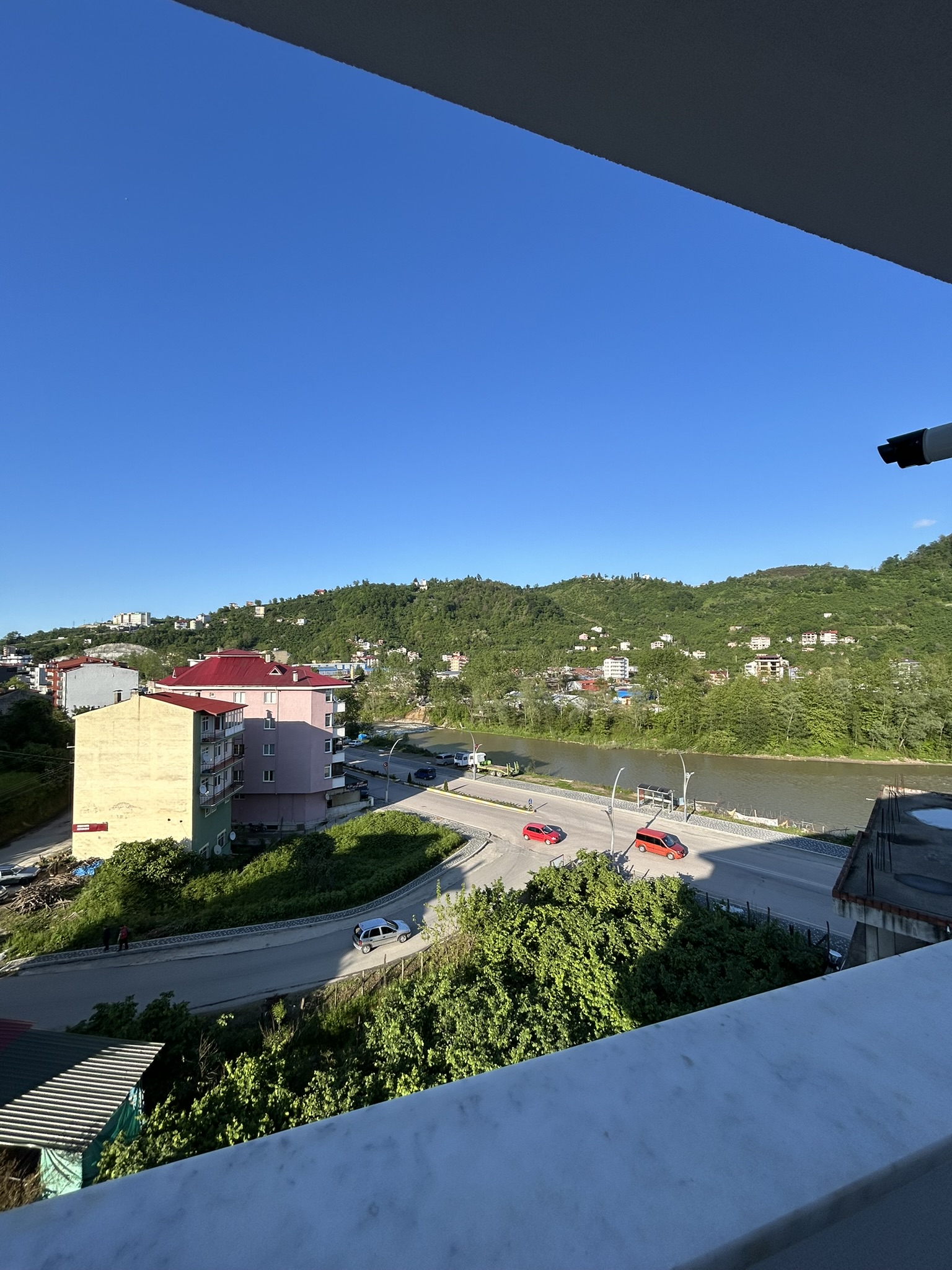 AKSU MAH HASTANESİ KARŞISI 1+1 KİRALIK